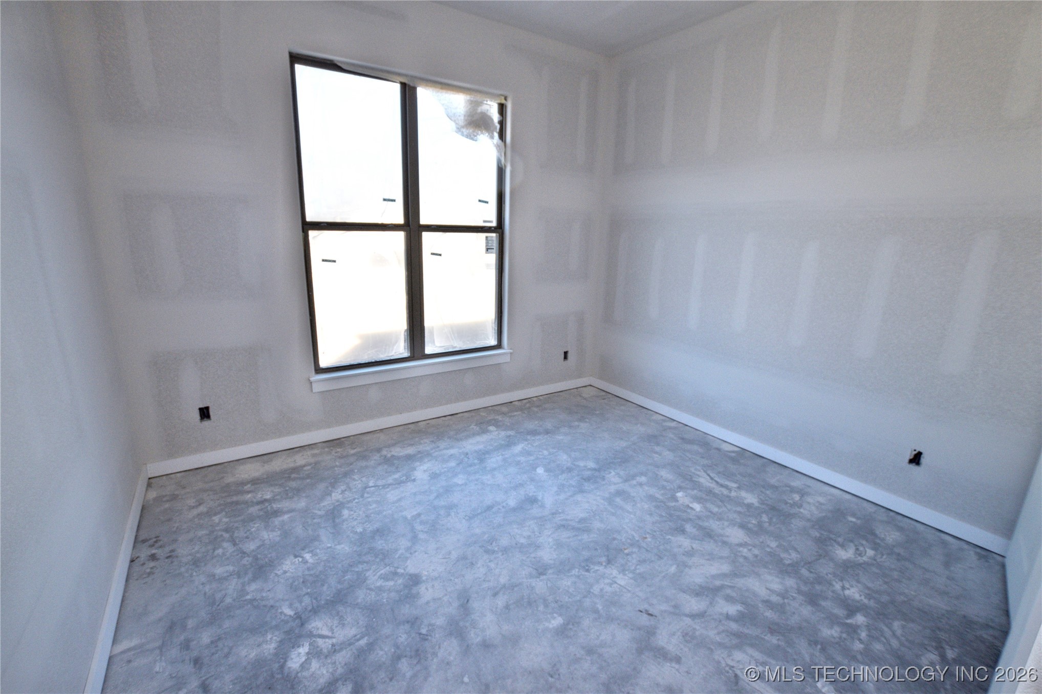 18864 W Hunters Court Property Photo 11