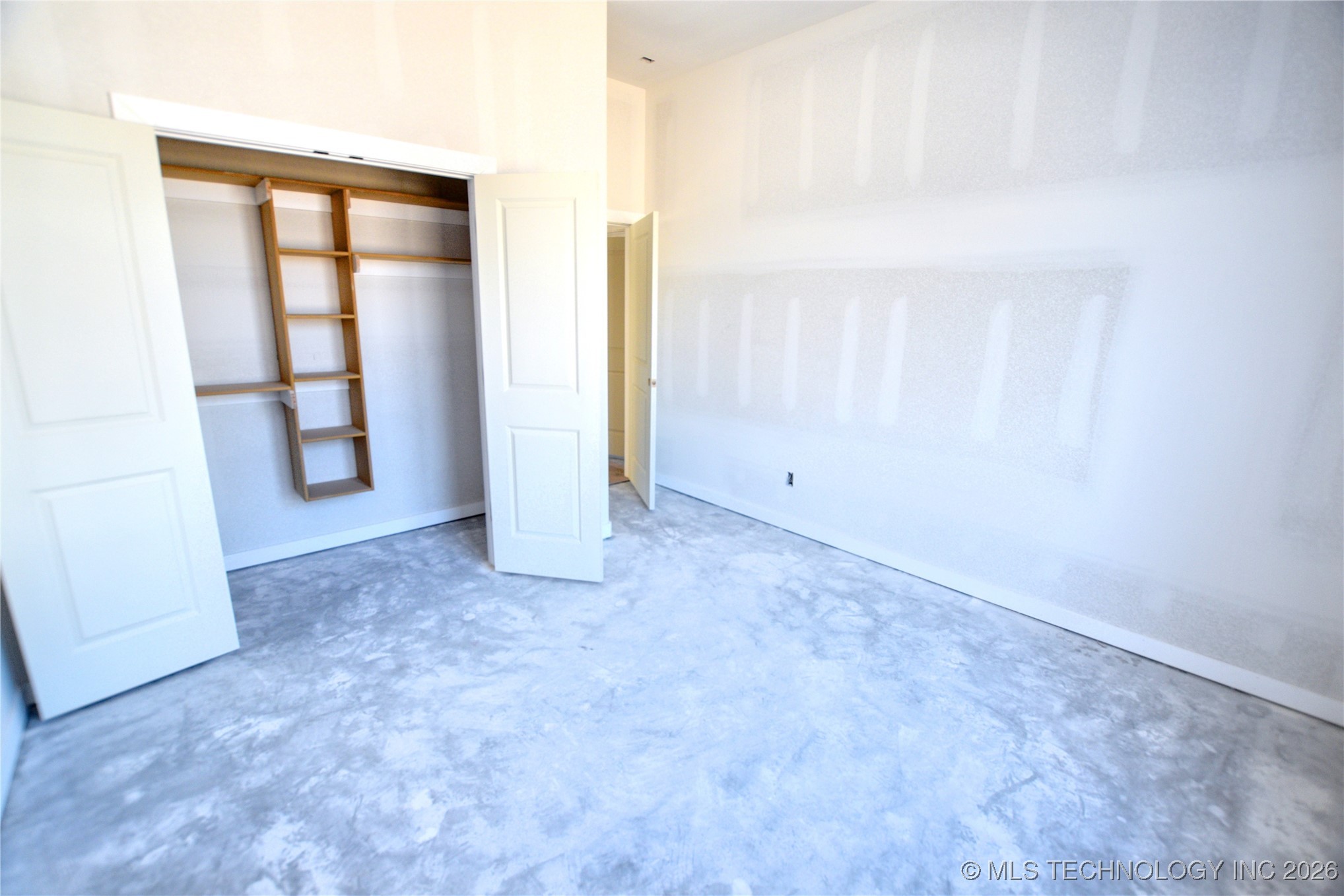 18864 W Hunters Court Property Photo 12