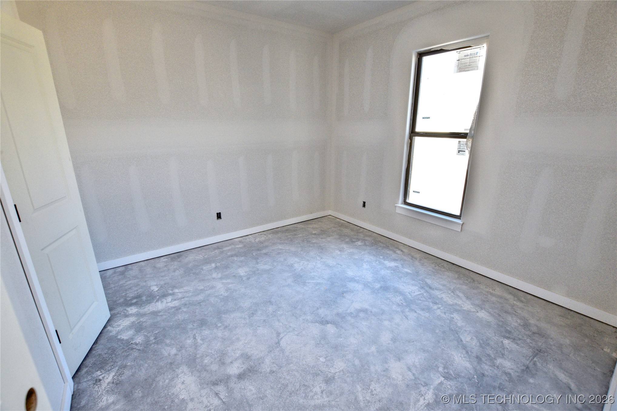 18864 W Hunters Court Property Photo 13