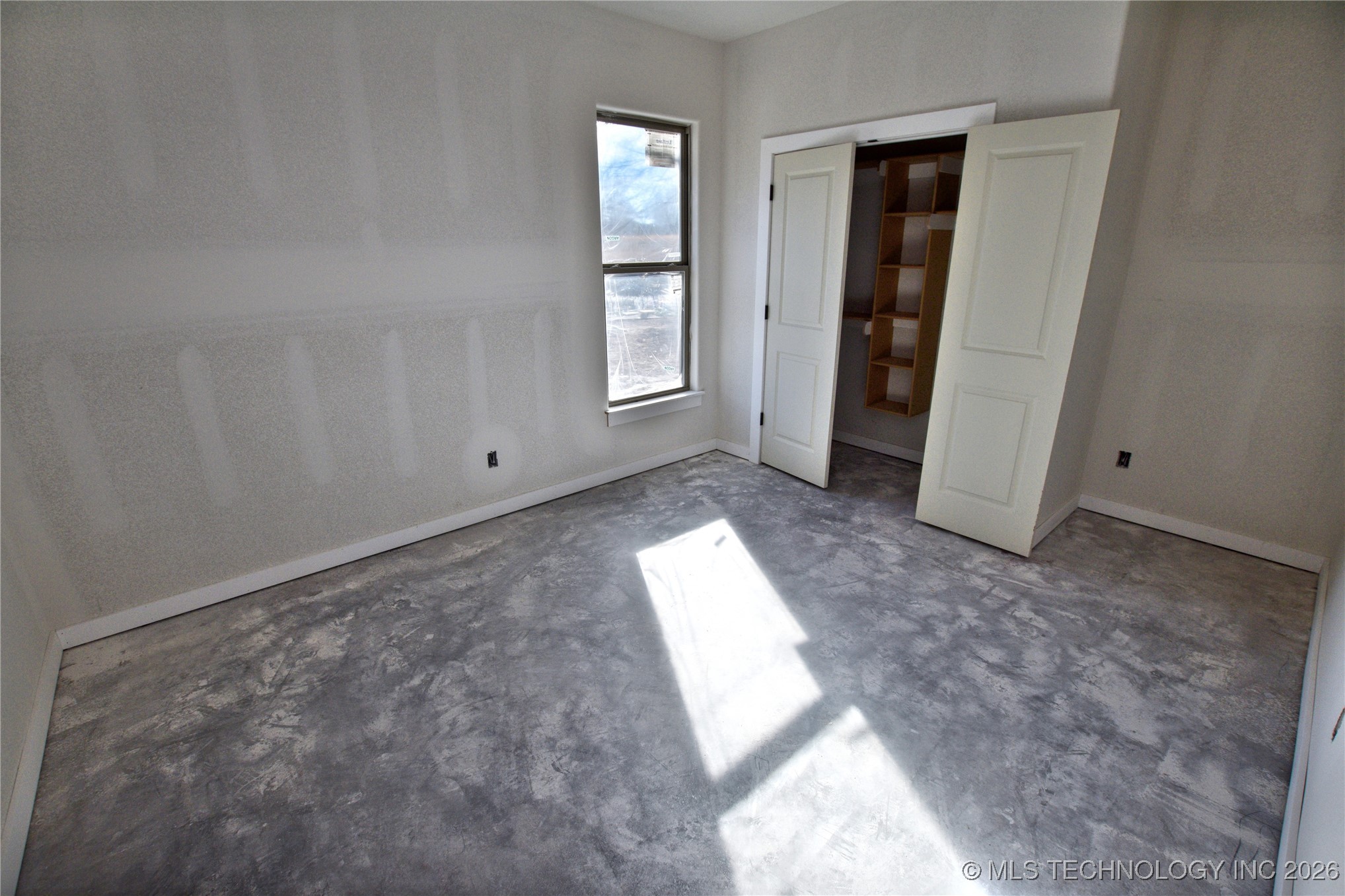 18864 W Hunters Court Property Photo 15