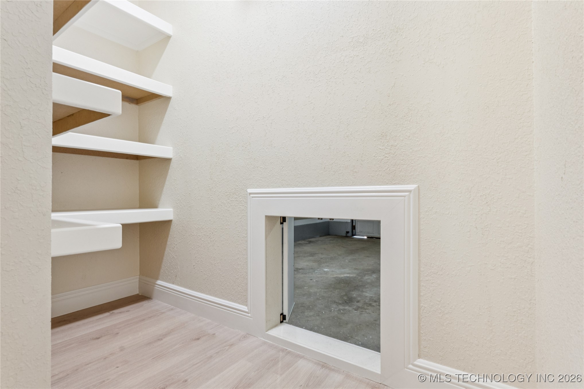 11229 S Nandina Avenue Property Photo 11