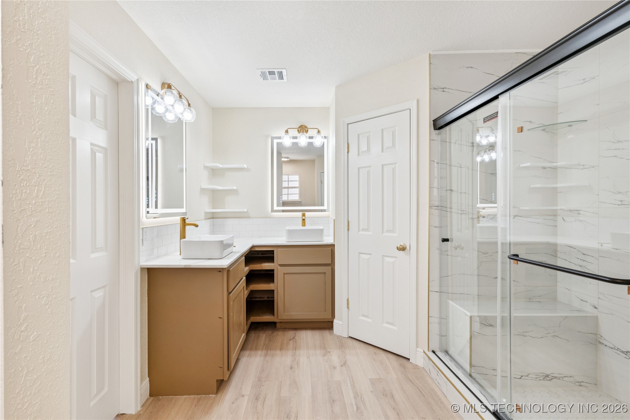 11229 S Nandina Avenue Property Photo 16