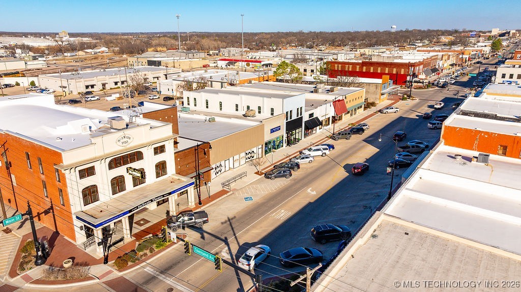 118 W Main Street Property Photo 3