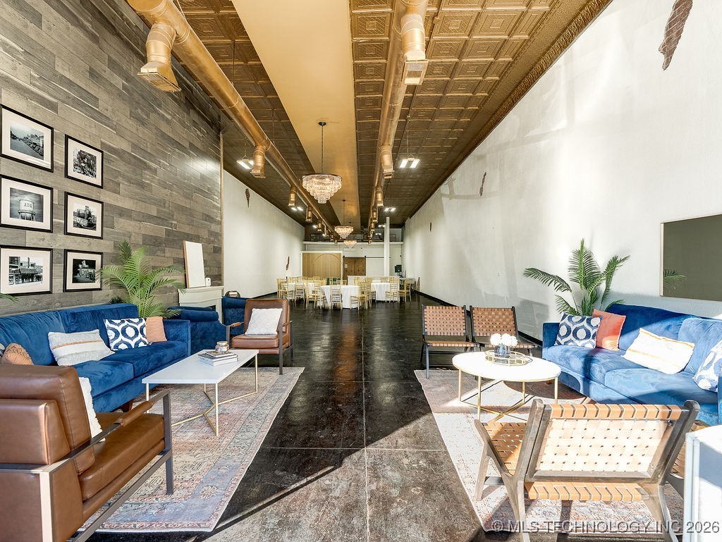 118 W Main Street Property Photo 22