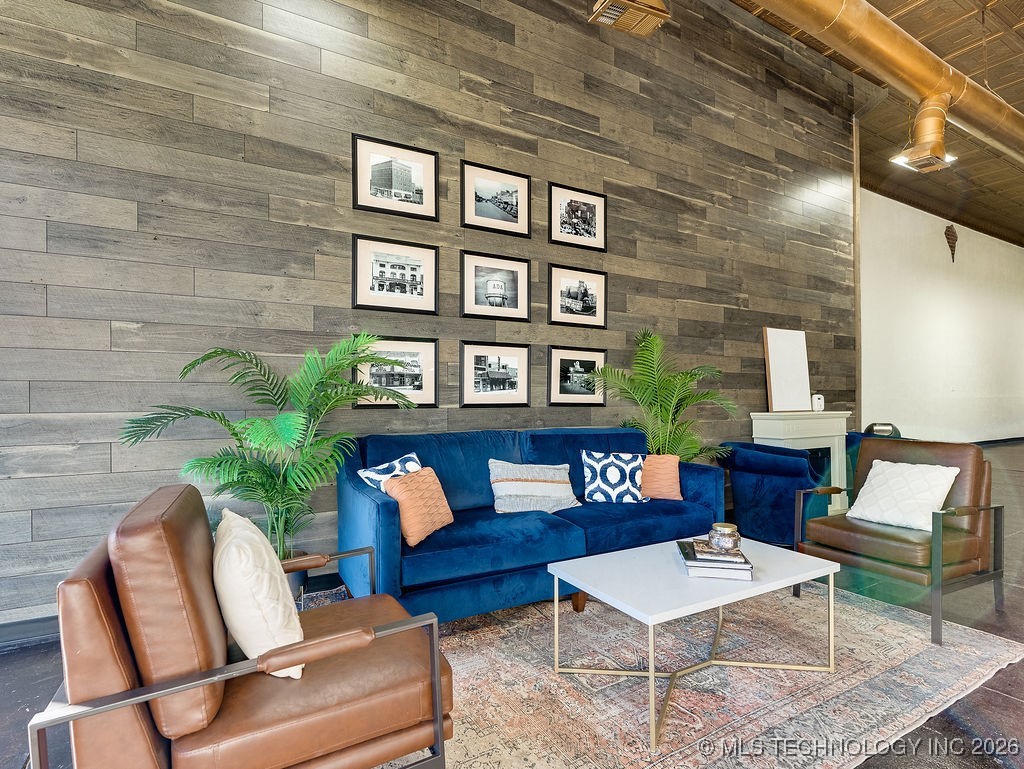 118 W Main Street Property Photo 23