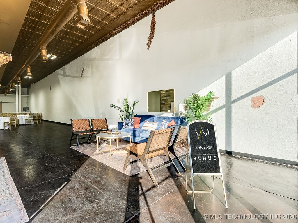 118 W Main Street Property Photo 26