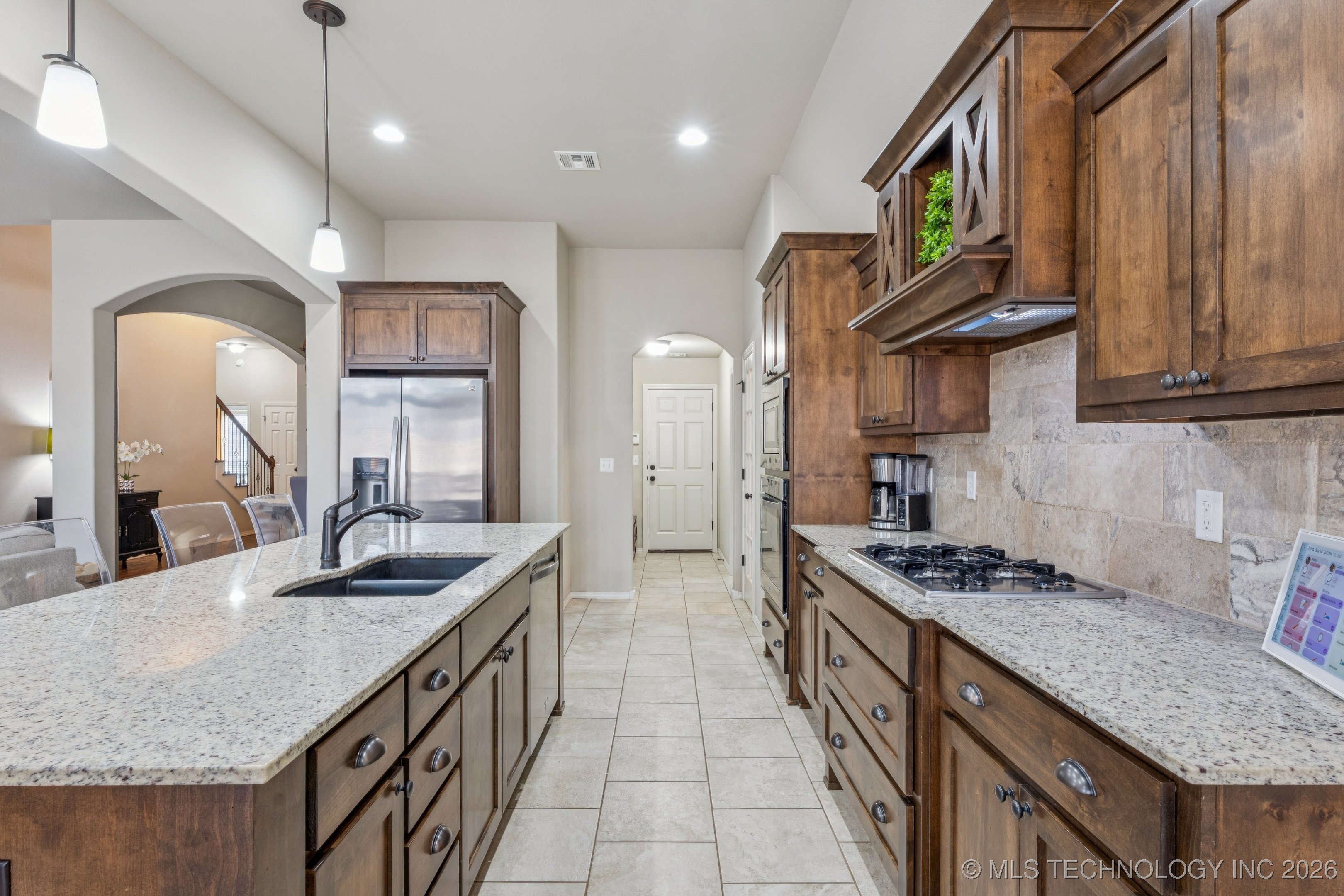 1604 E Quantico Street Property Photo 11