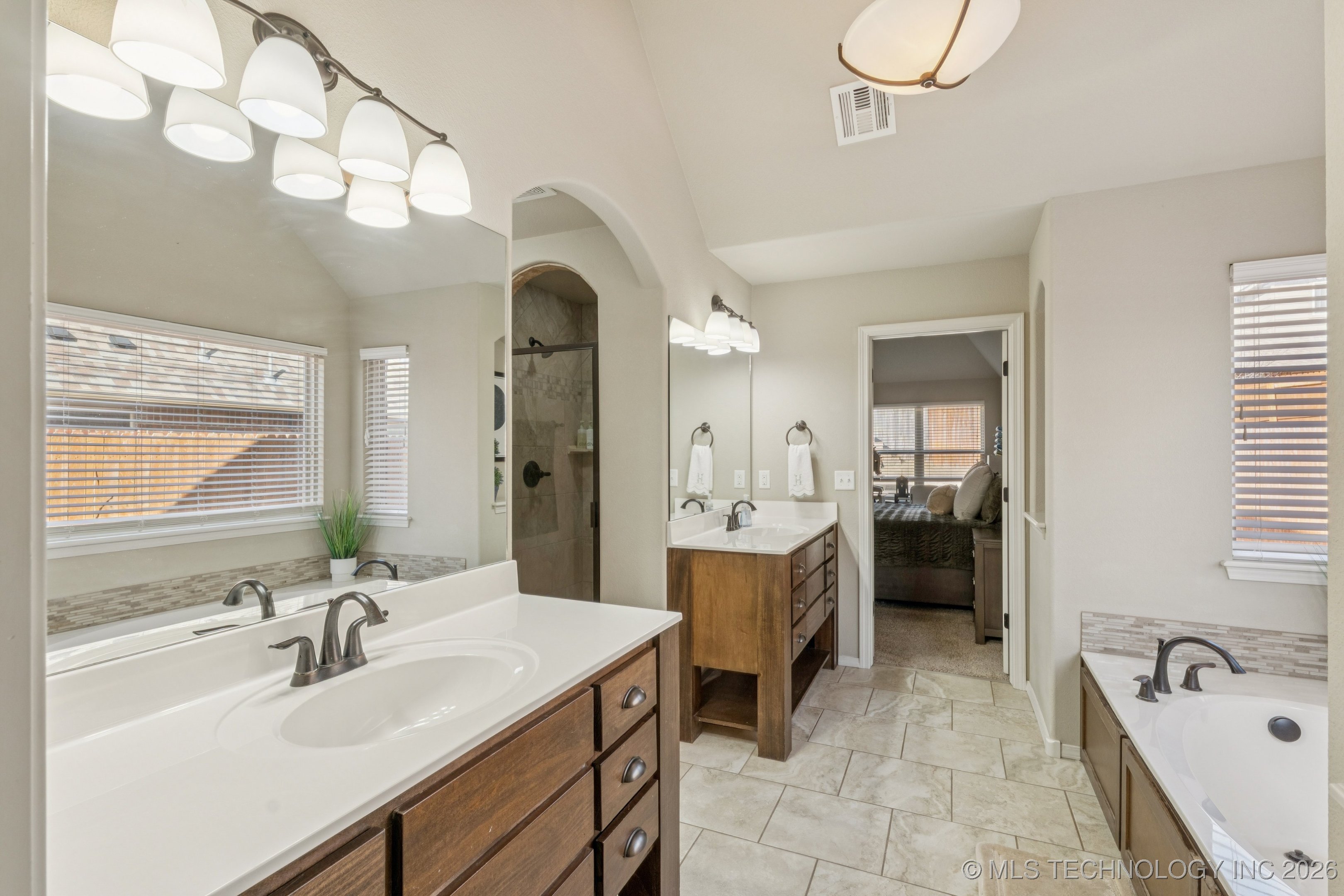 1604 E Quantico Street Property Photo 19