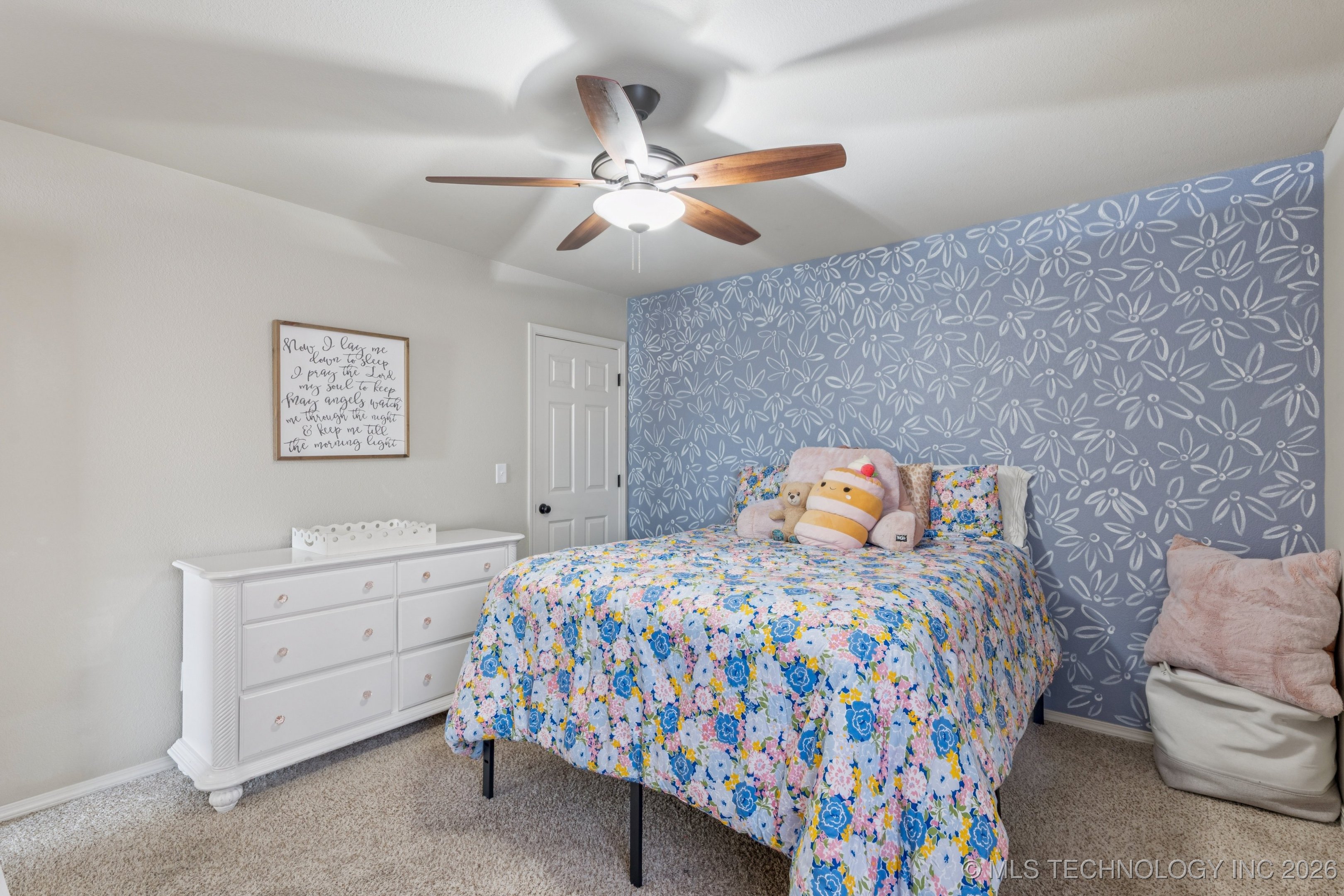 1604 E Quantico Street Property Photo 23