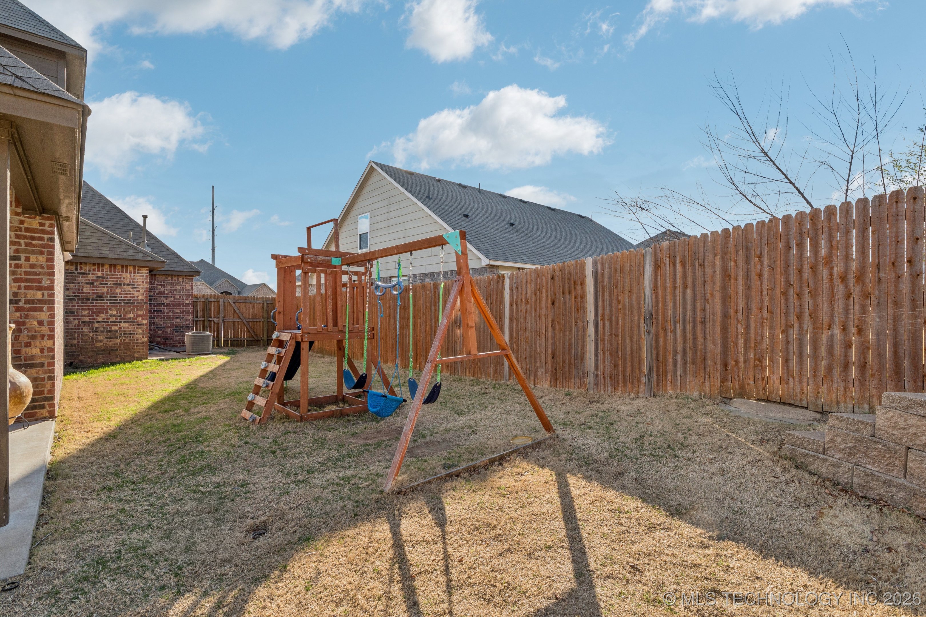 1604 E Quantico Street Property Photo 36