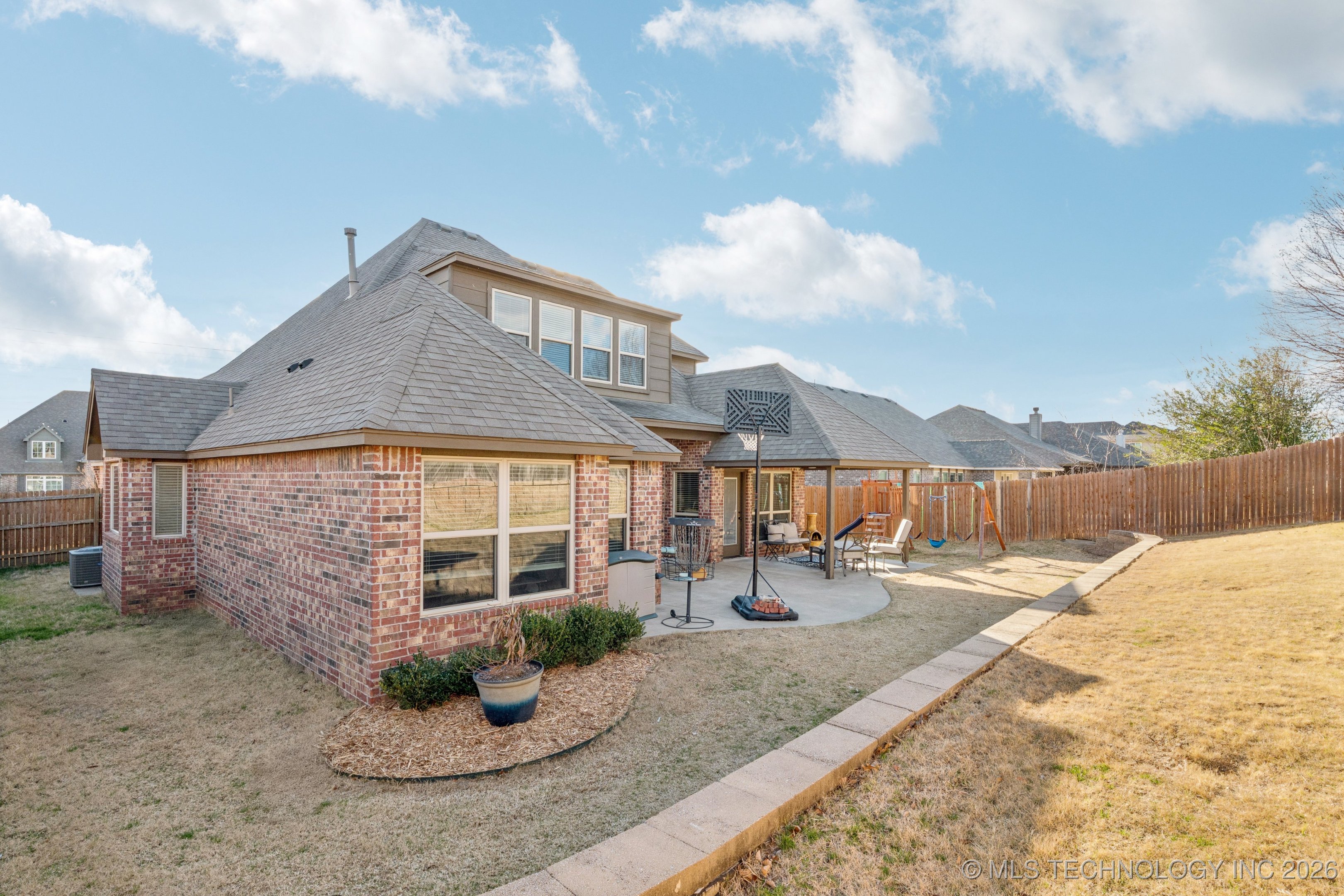 1604 E Quantico Street Property Photo 39