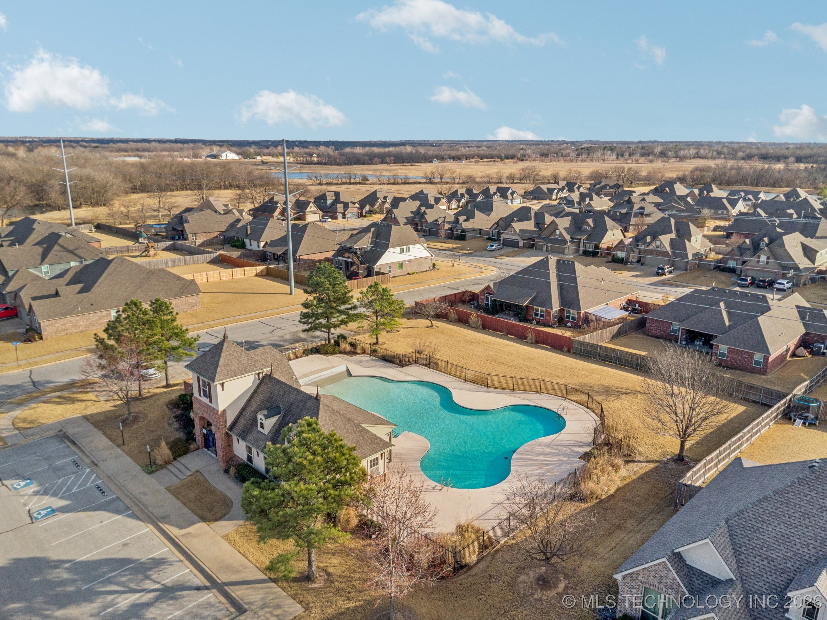 1604 E Quantico Street Property Photo 45