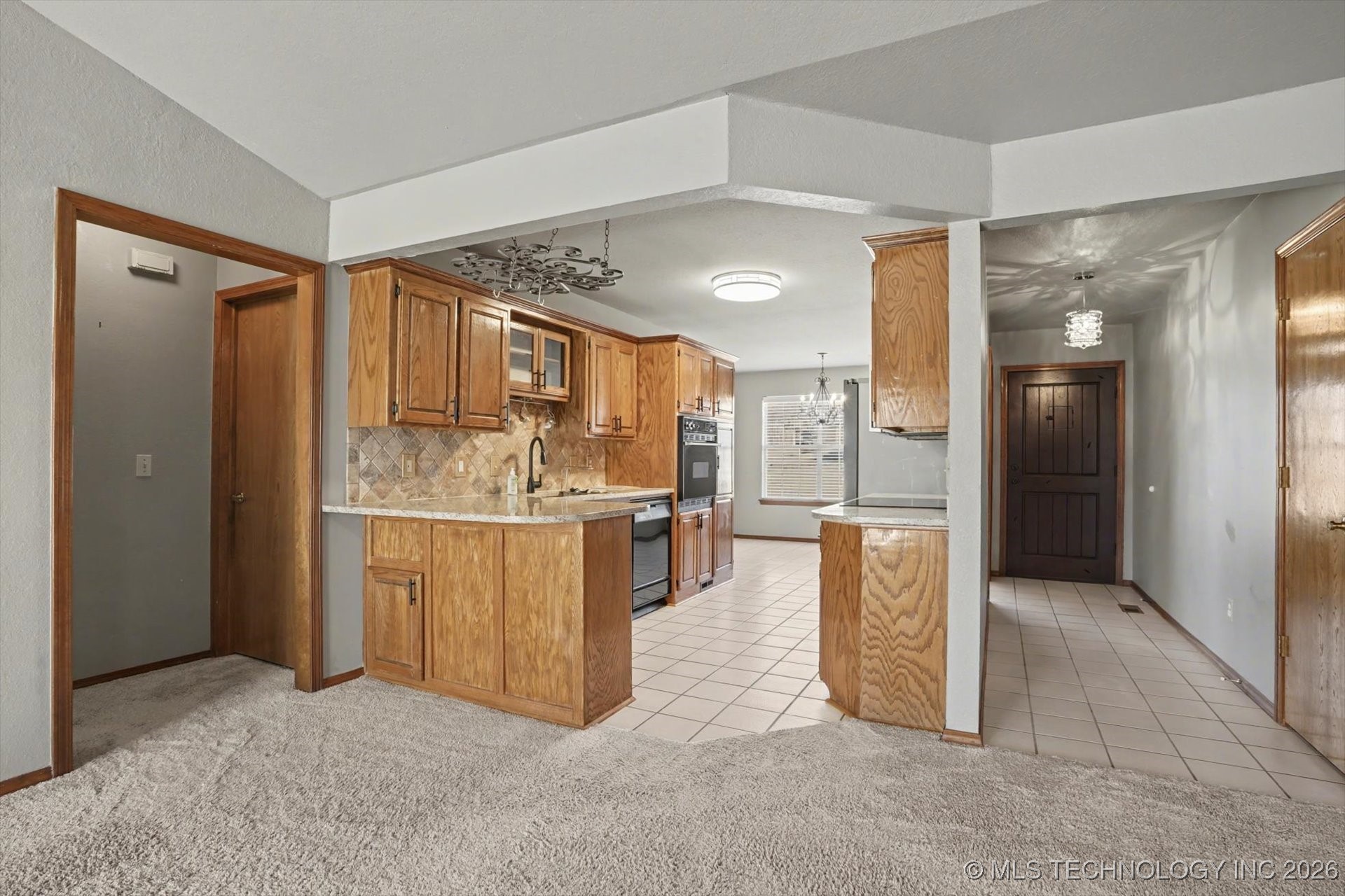 8755 Sunset Drive Property Photo 9