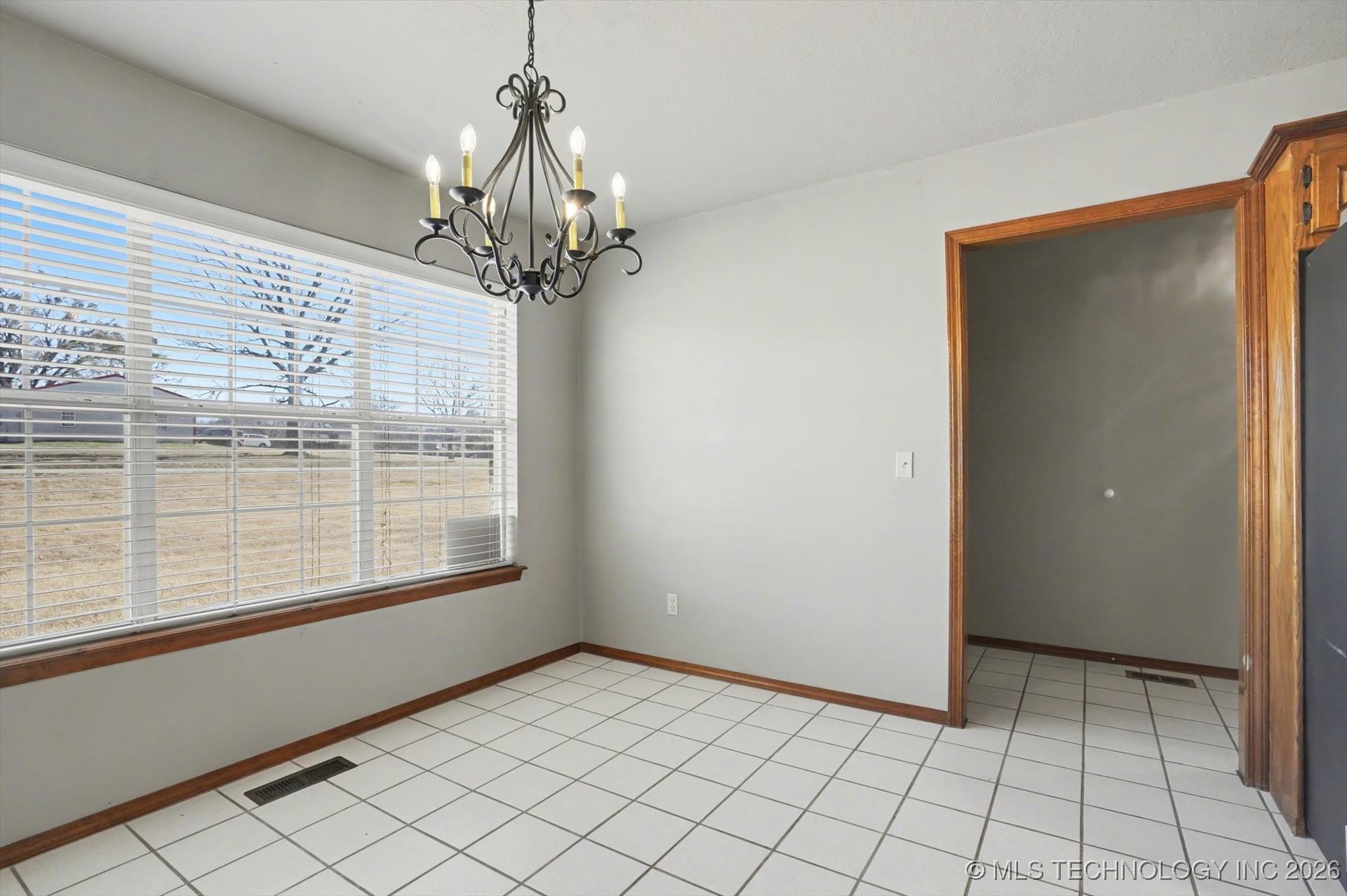 8755 Sunset Drive Property Photo 17