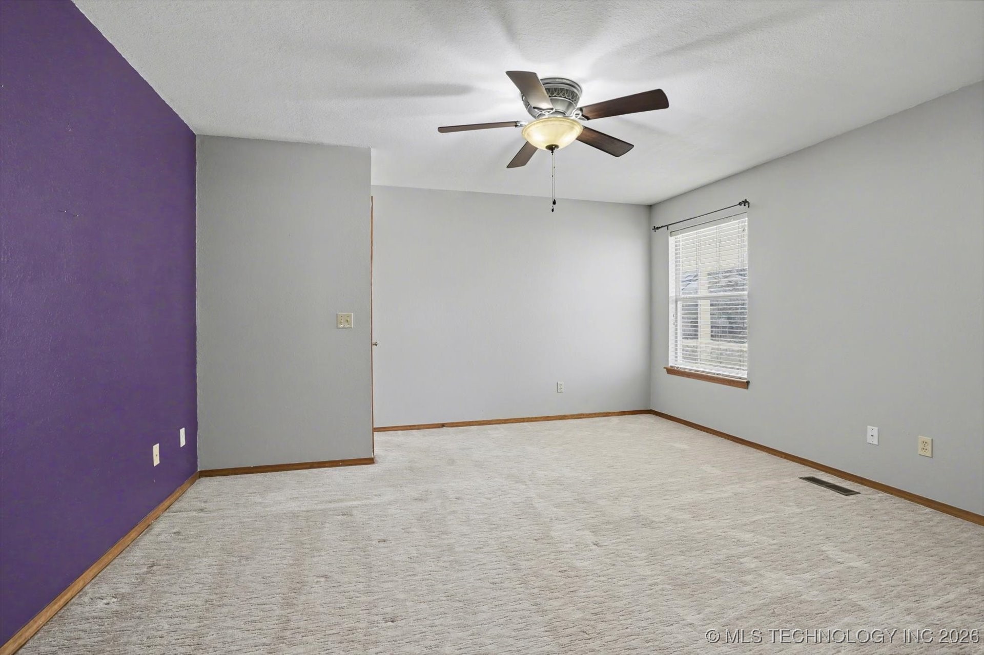 8755 Sunset Drive Property Photo 19