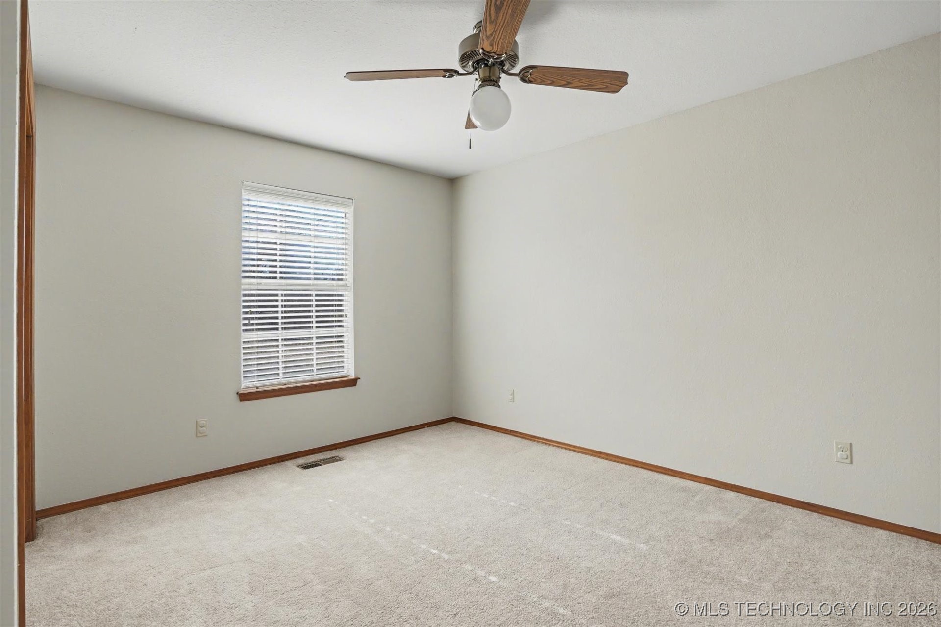 8755 Sunset Drive Property Photo 22