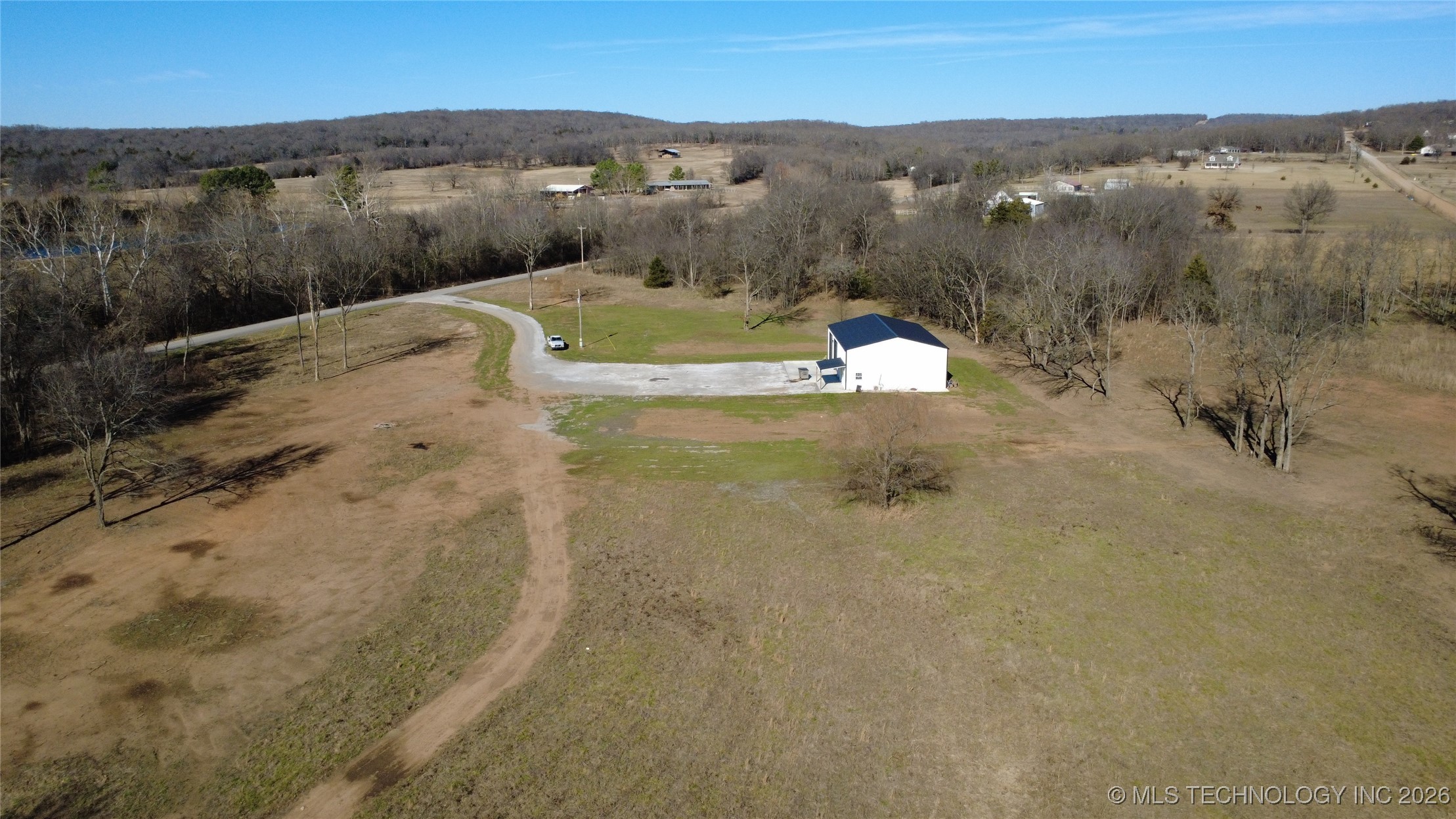 24070 S Manard Road Property Photo 5