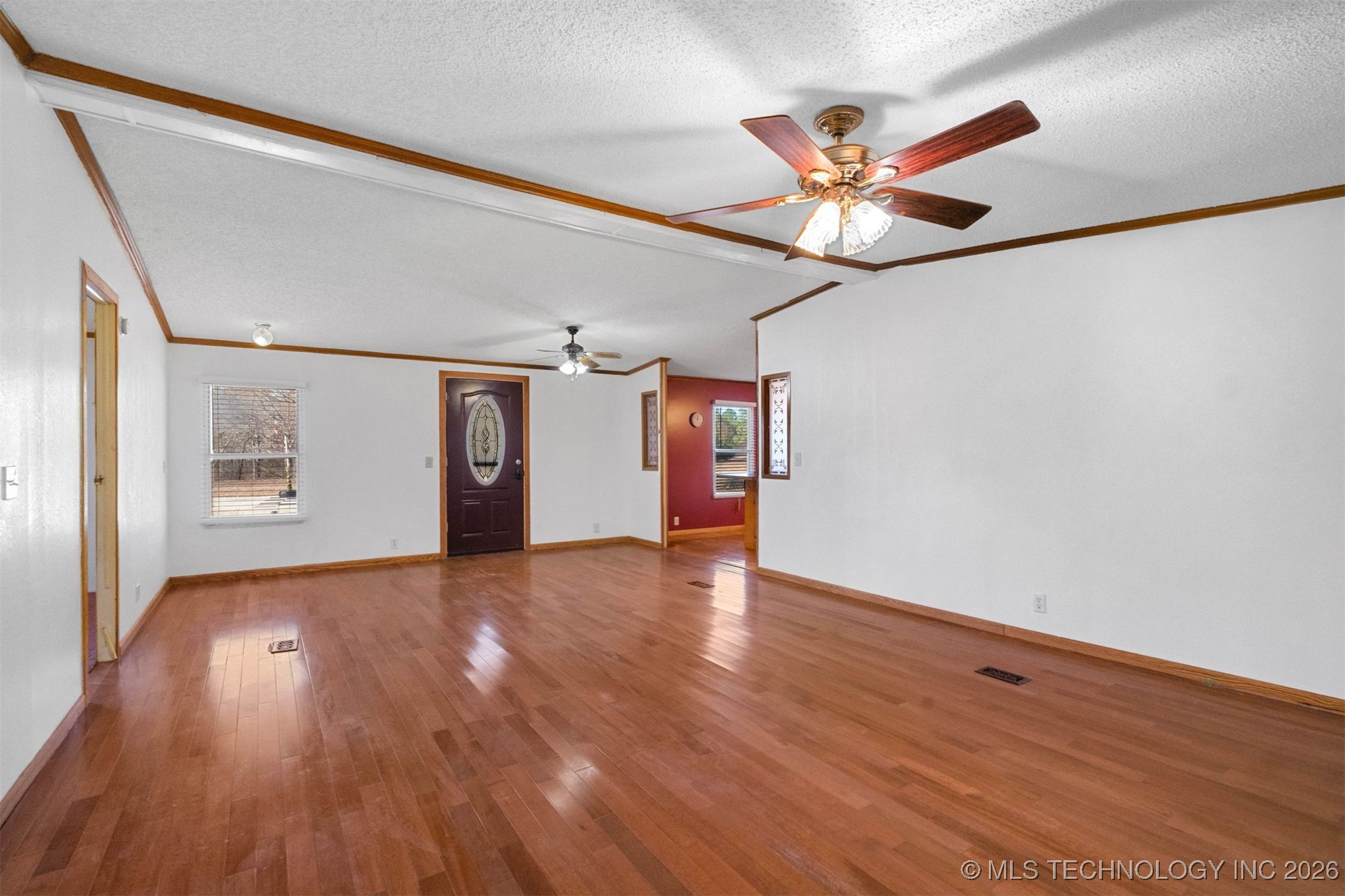 470443 E 723 Road Property Photo 8