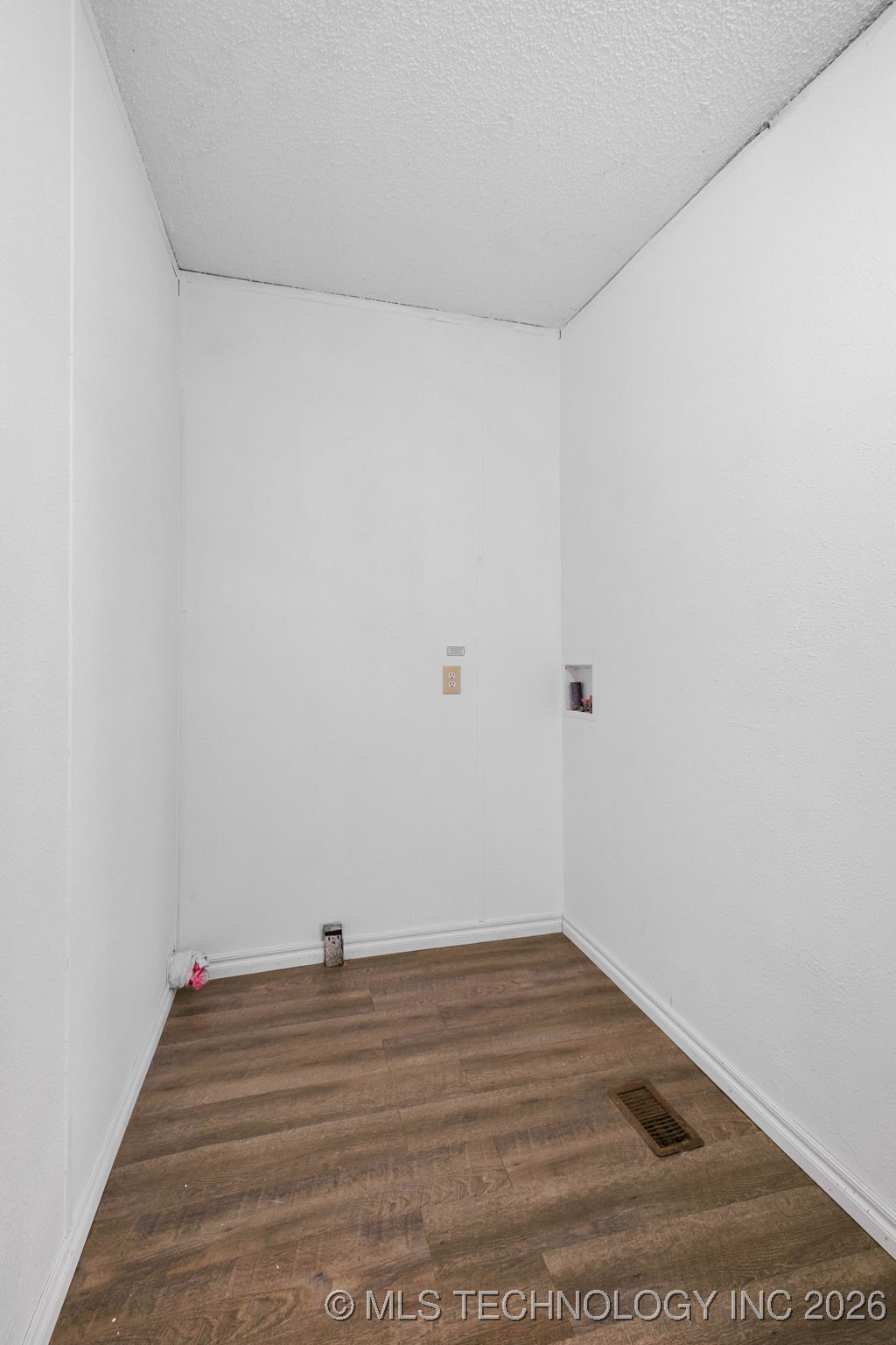 470443 E 723 Road Property Photo 29