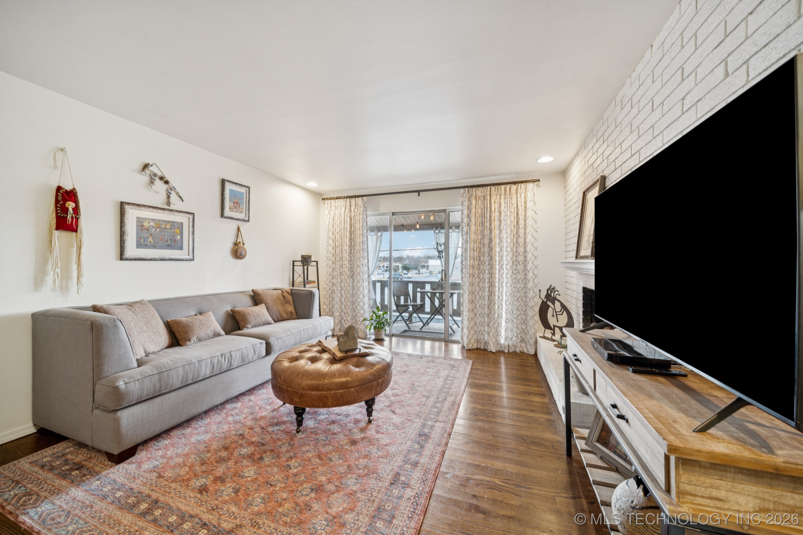 1107 E 45th Place 15 Property Photo 15