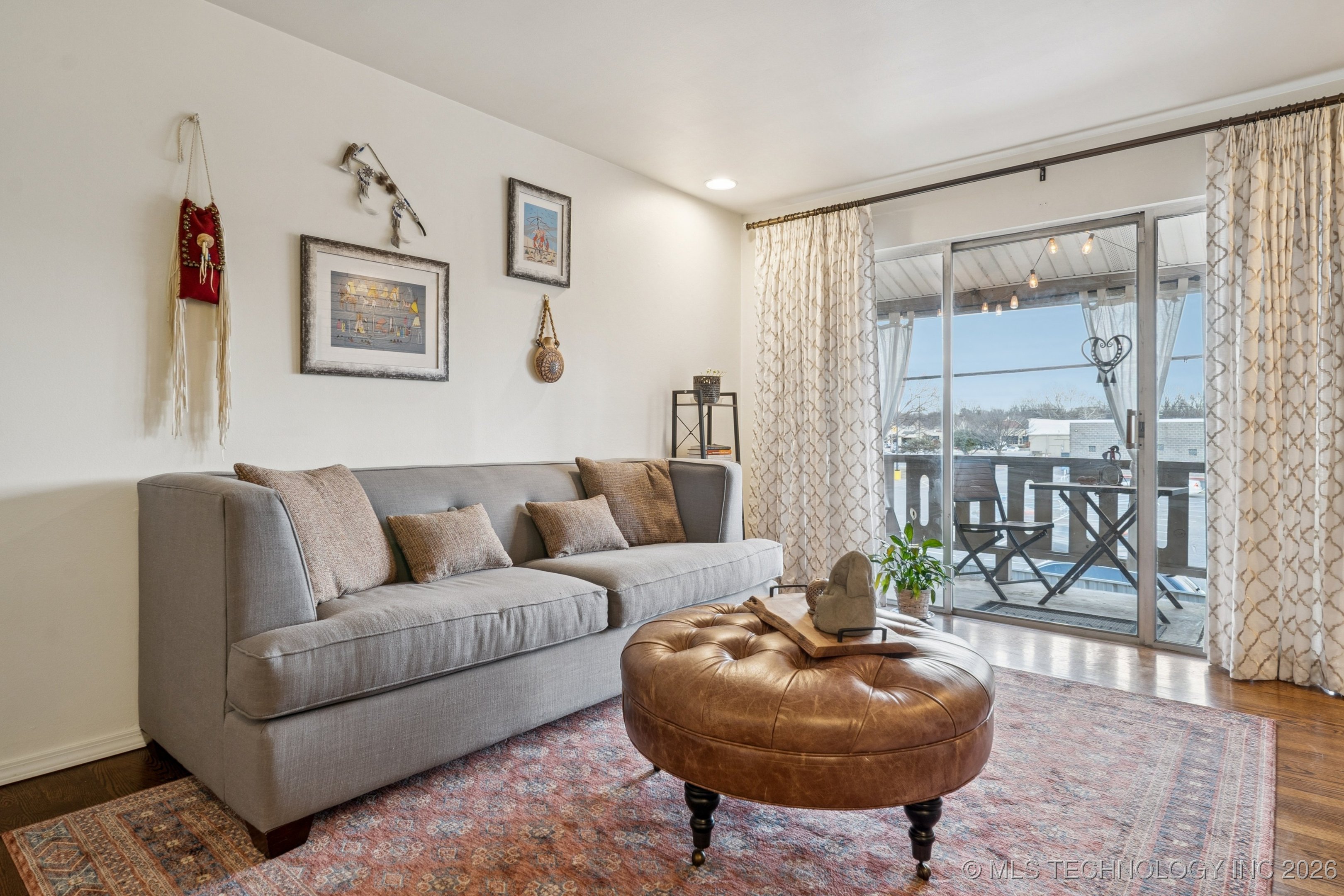 1107 E 45th Place 15 Property Photo 16