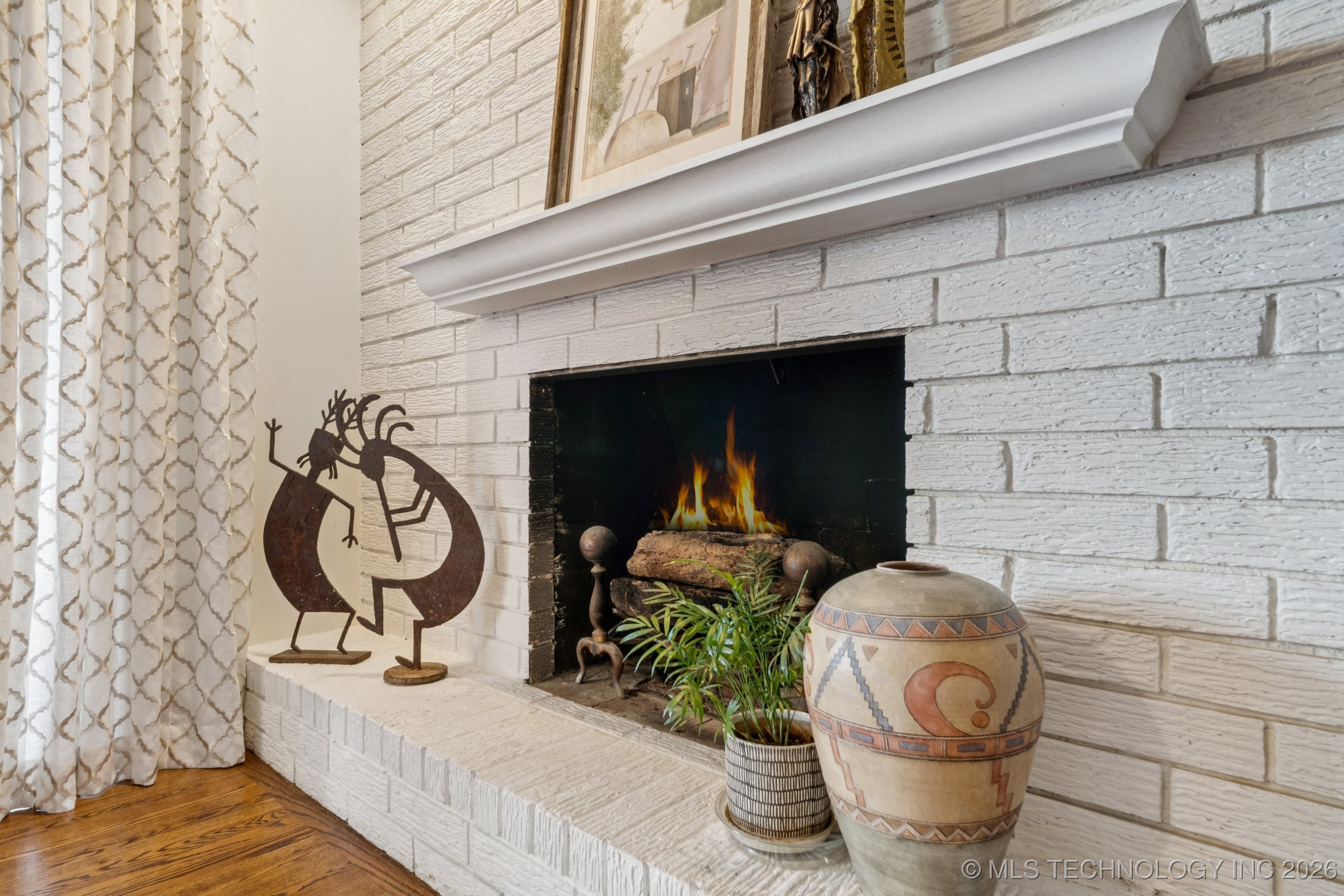 1107 E 45th Place 15 Property Photo 17