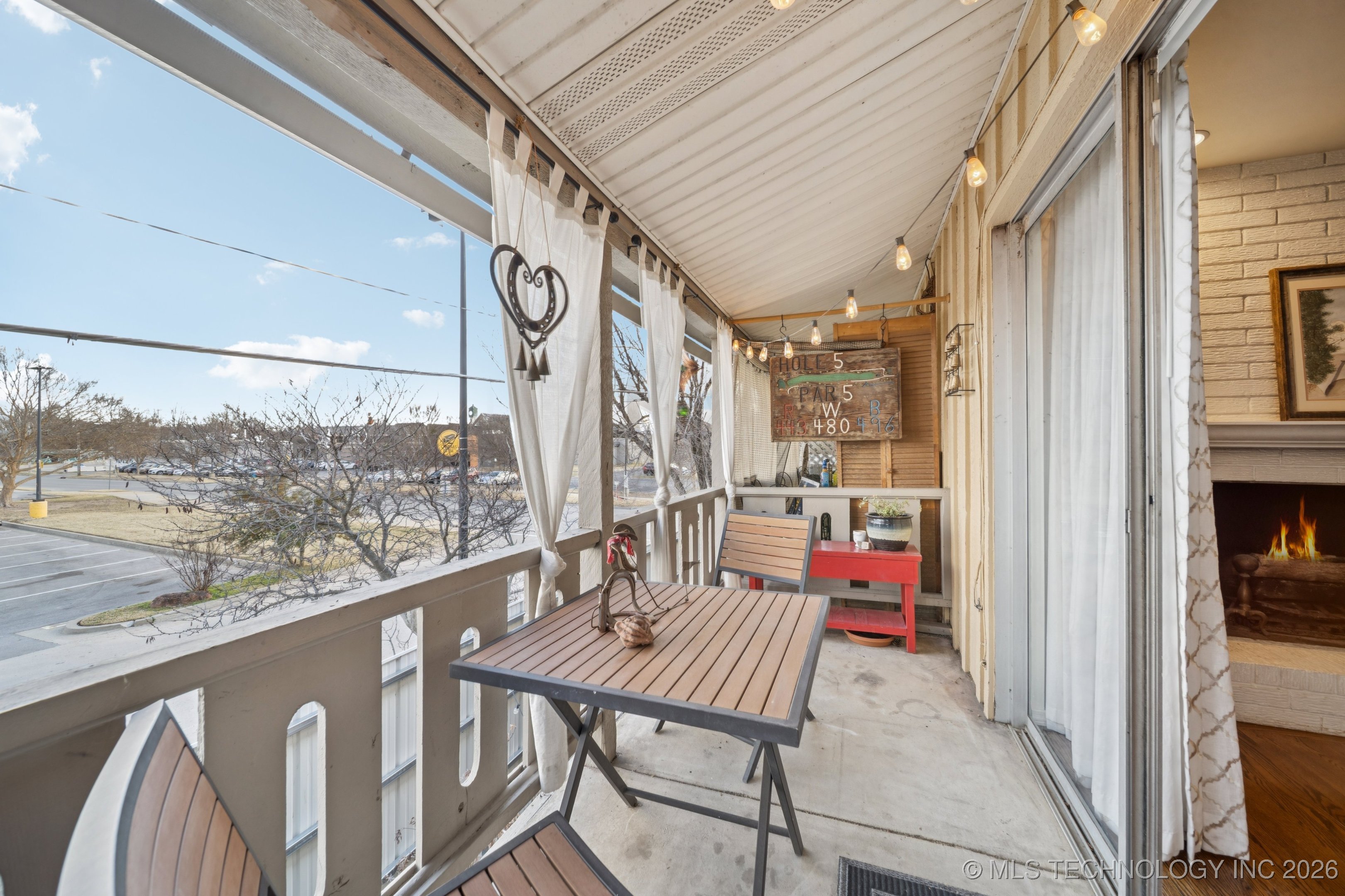 1107 E 45th Place 15 Property Photo 20