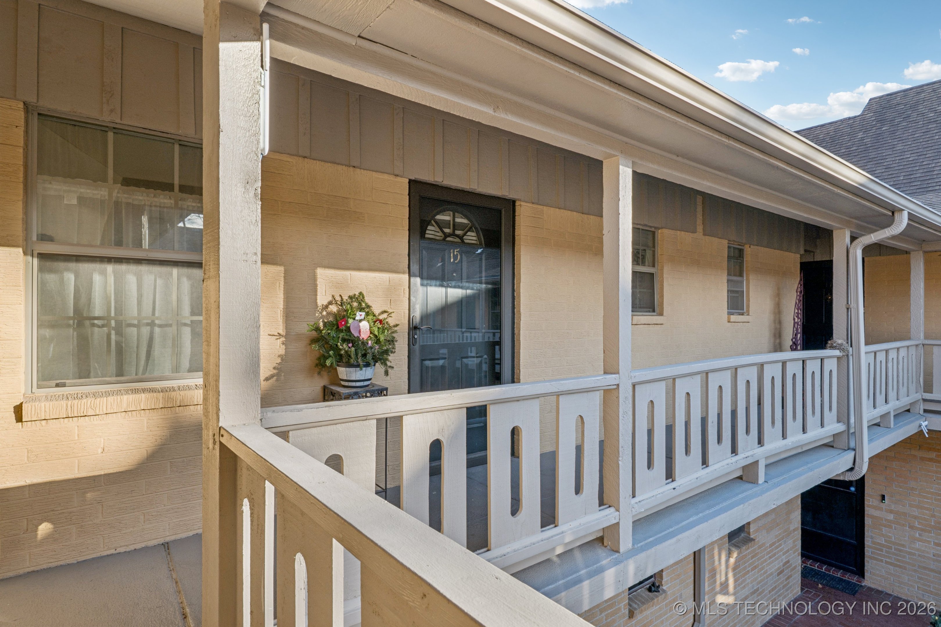 1107 E 45th Place 15 Property Photo 32