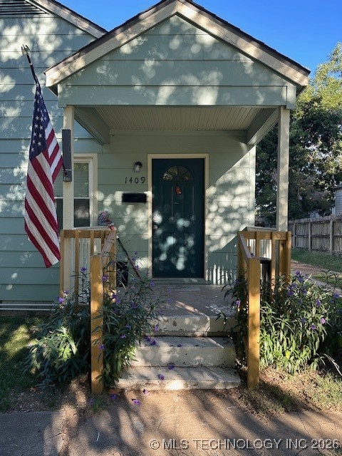 1409 N Winston Avenue Property Photo 2
