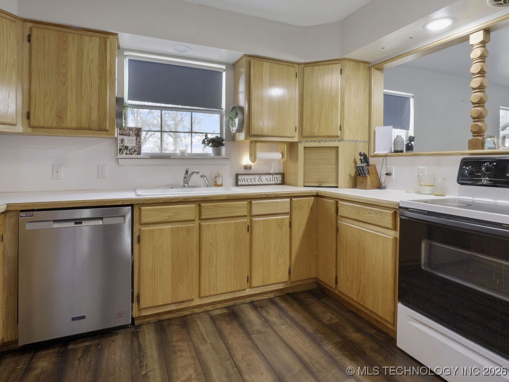 5133 S Crestview Property Photo 7