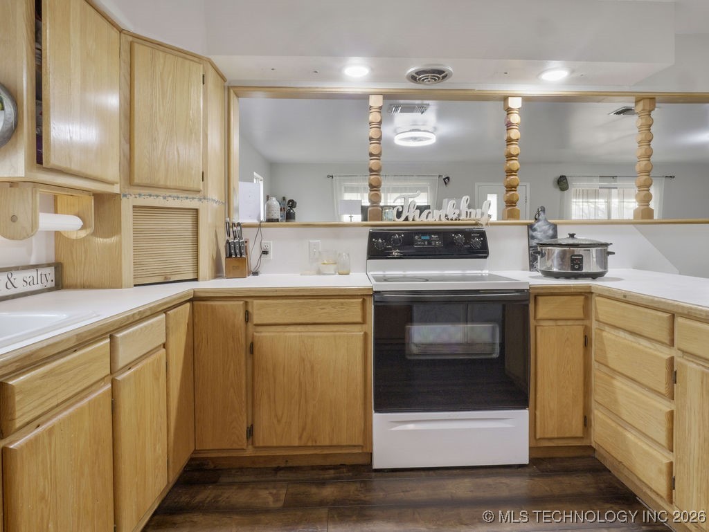 5133 S Crestview Property Photo 8