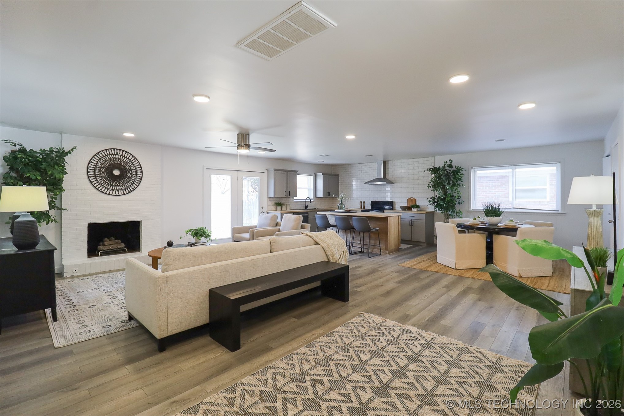 1716 S 1st Street Property Photo 6