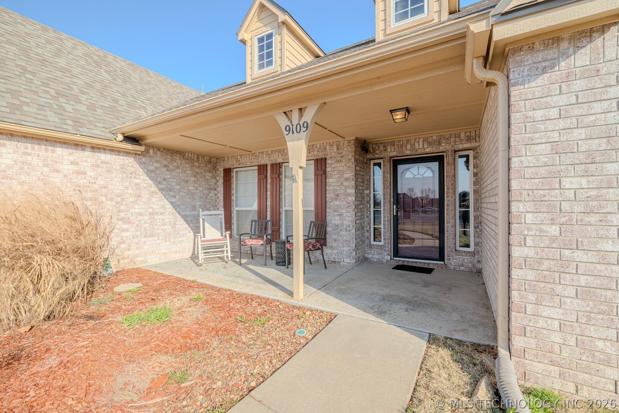 9109 N 153rd Court E Property Photo 4