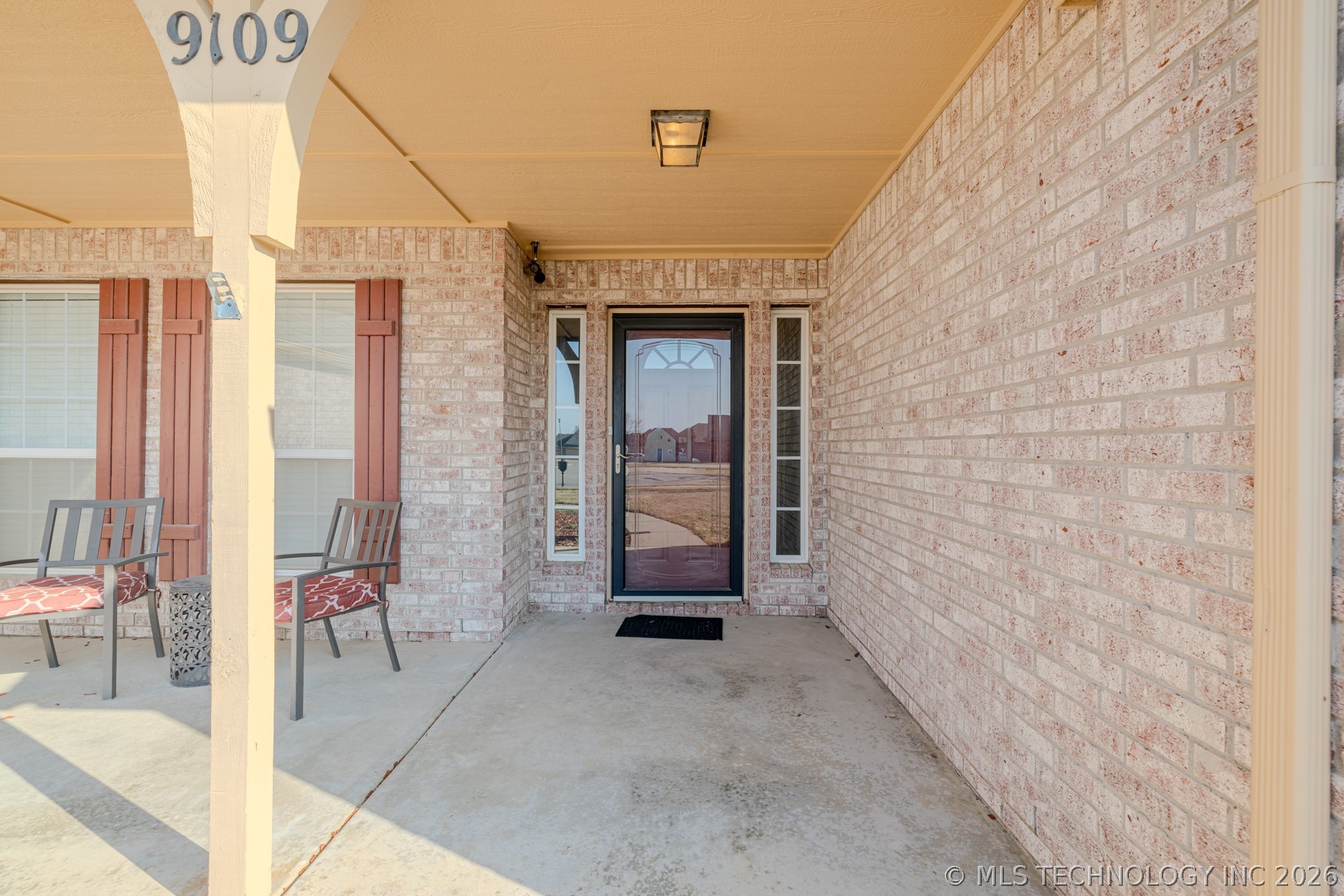 9109 N 153rd Court E Property Photo 5