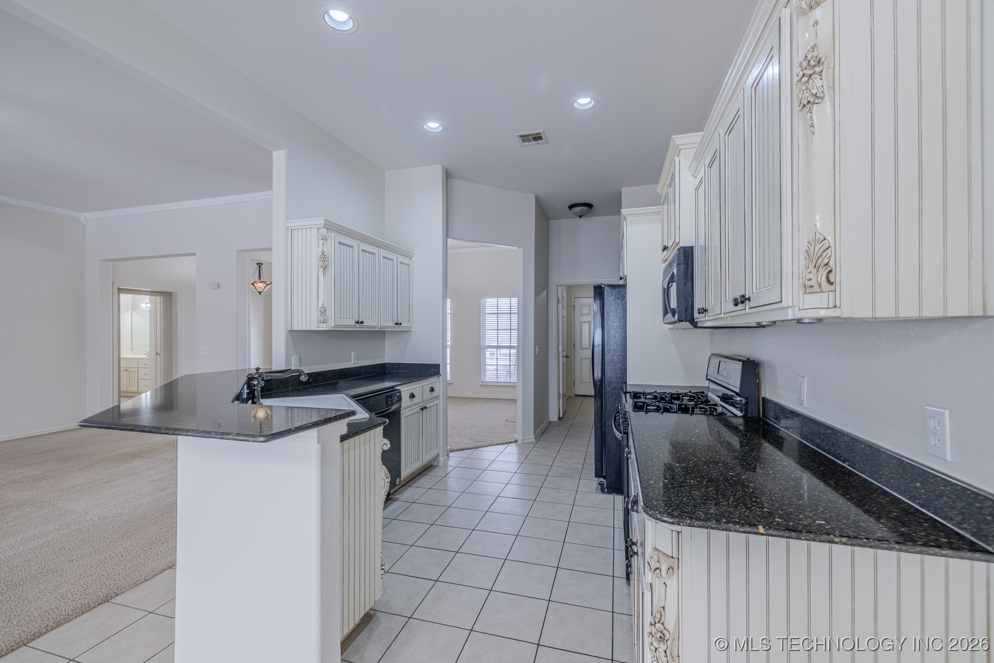 9109 N 153rd Court E Property Photo 18