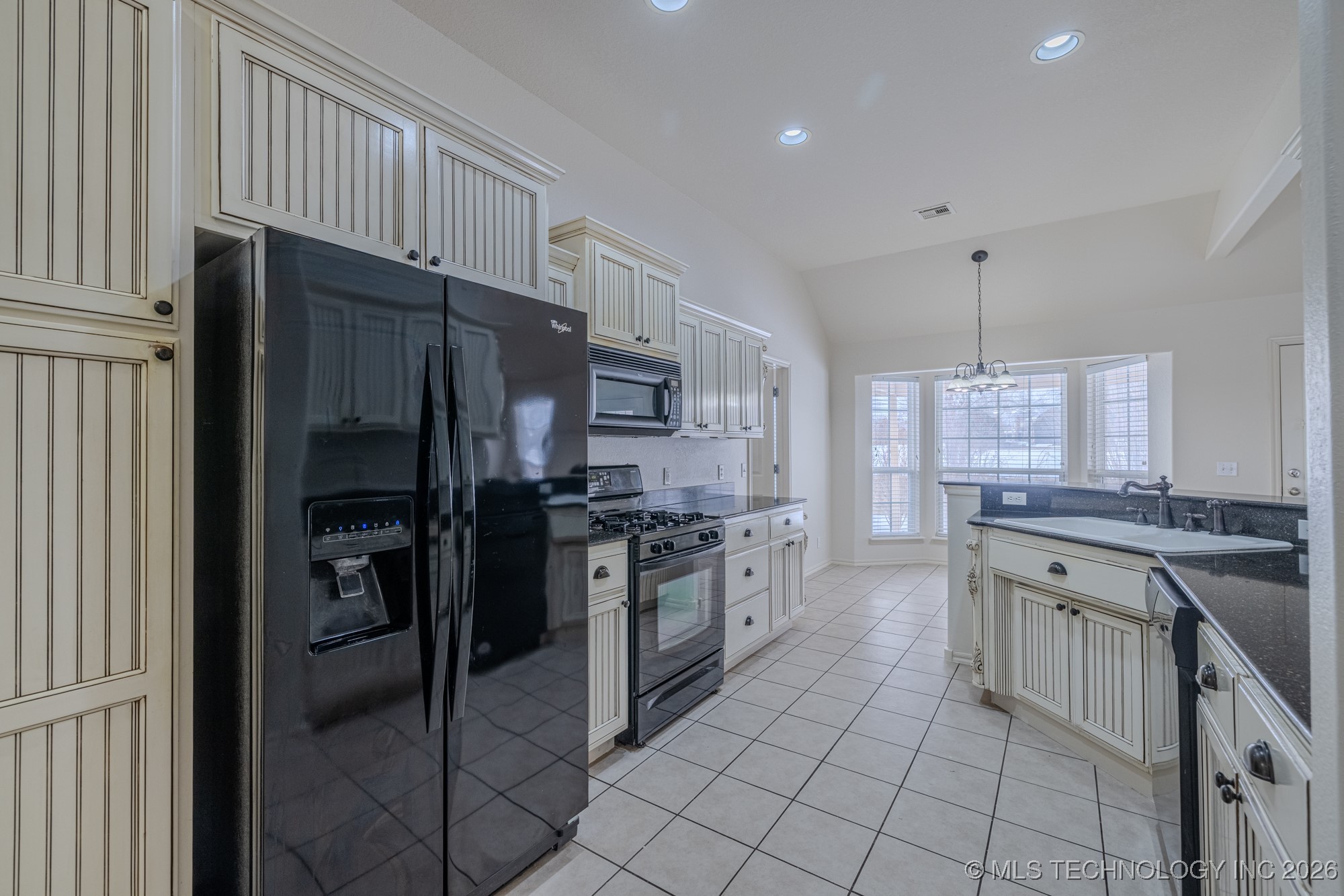 9109 N 153rd Court E Property Photo 19