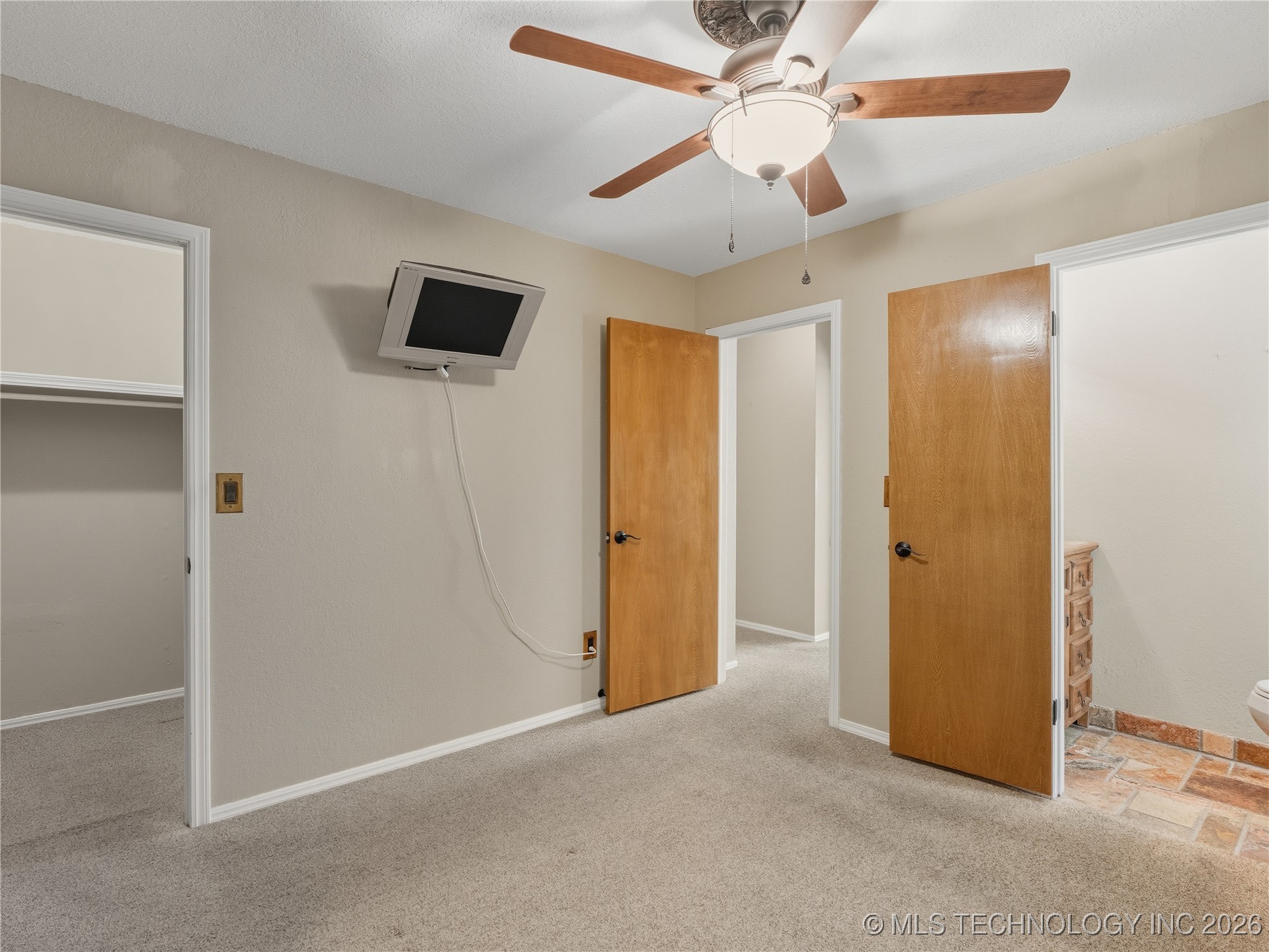 1447 S Lowry Property Photo 20