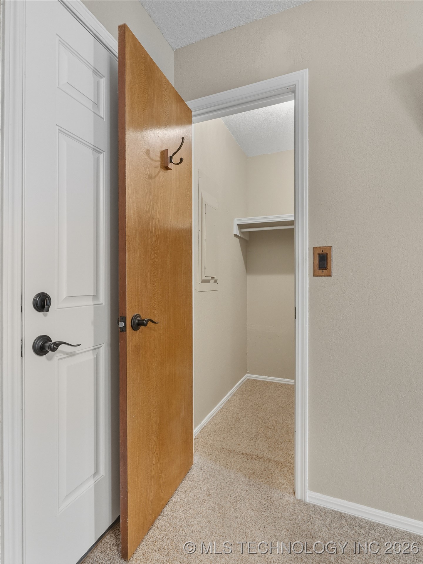 1447 S Lowry Property Photo 21