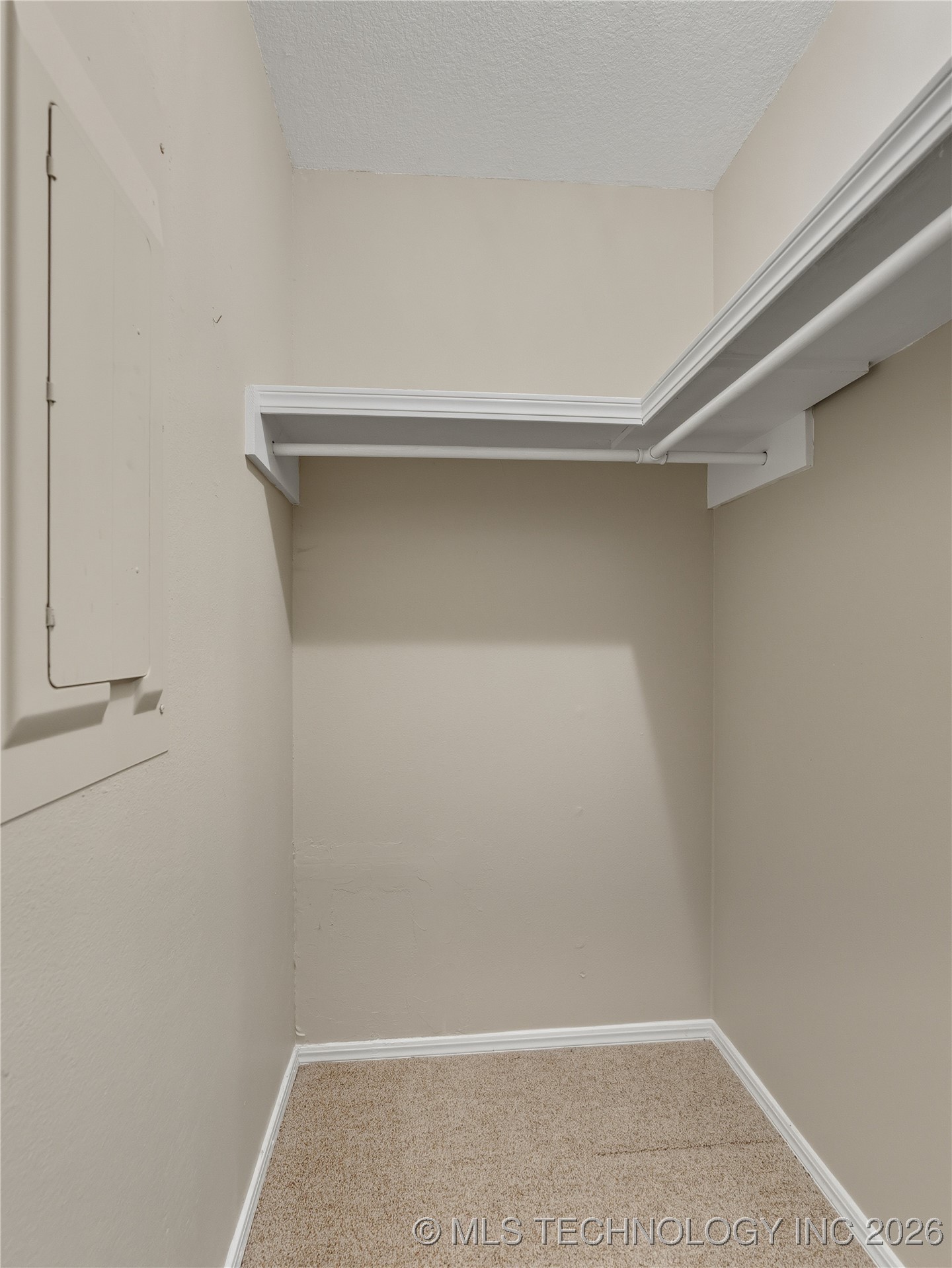 1447 S Lowry Property Photo 22