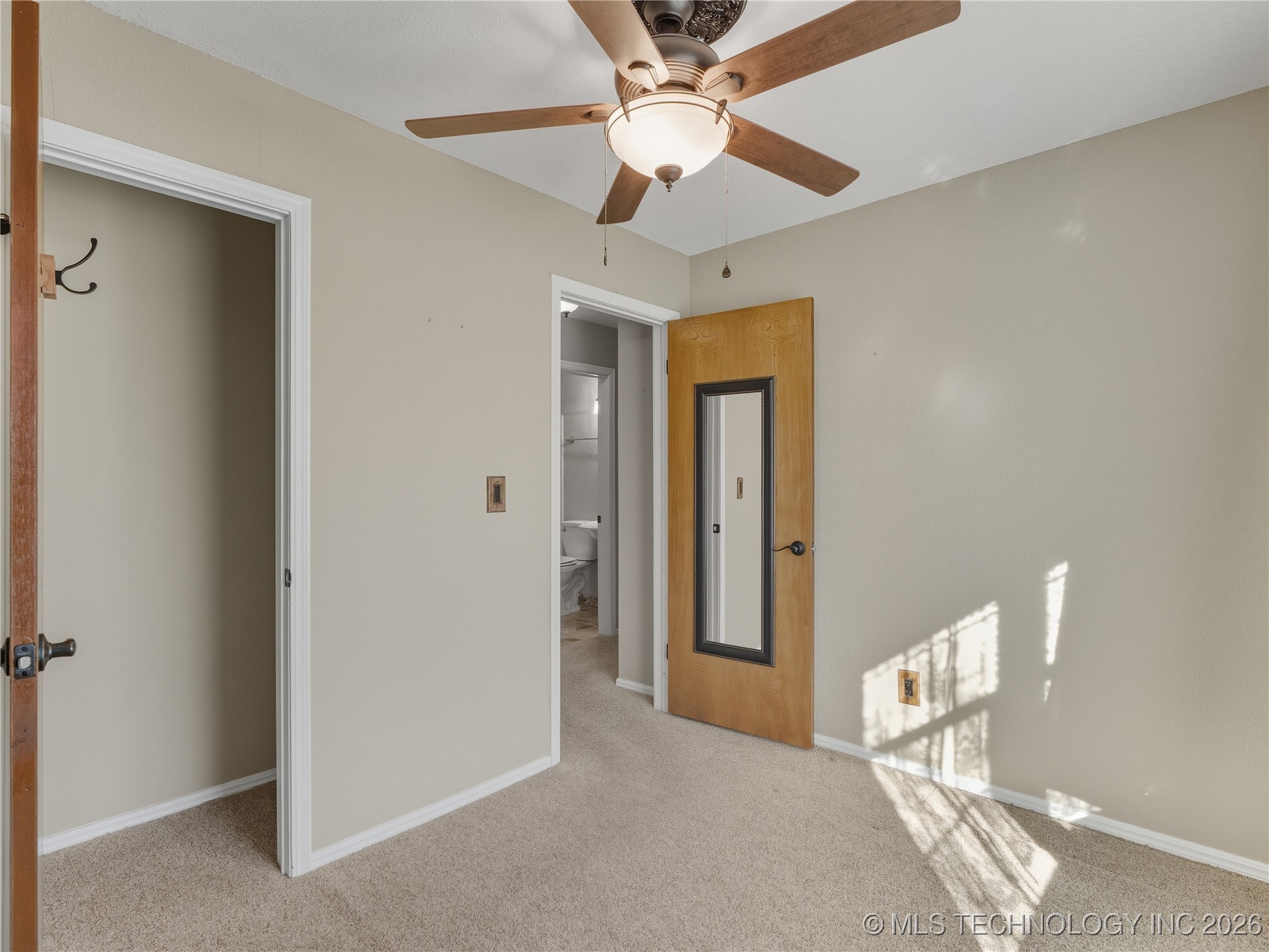 1447 S Lowry Property Photo 32