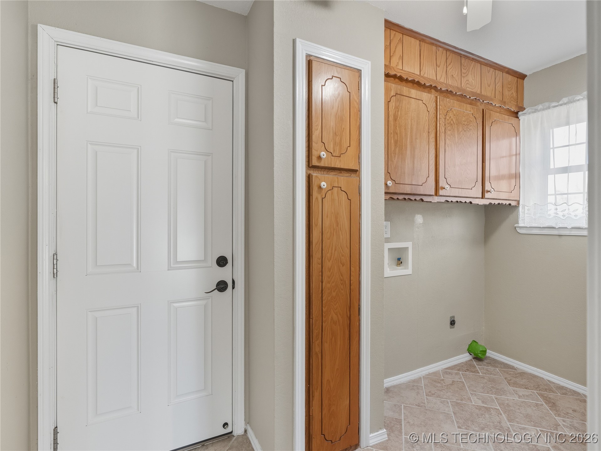 1447 S Lowry Property Photo 34