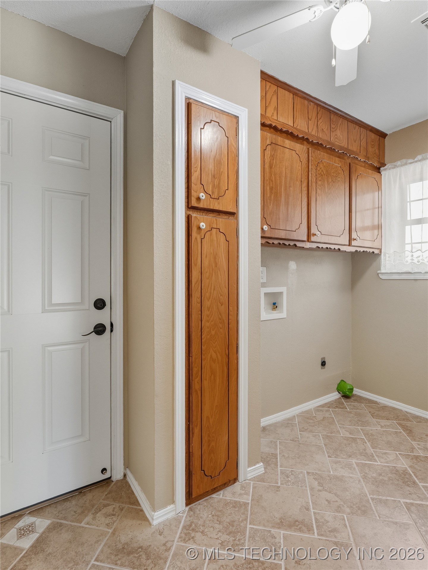 1447 S Lowry Property Photo 35