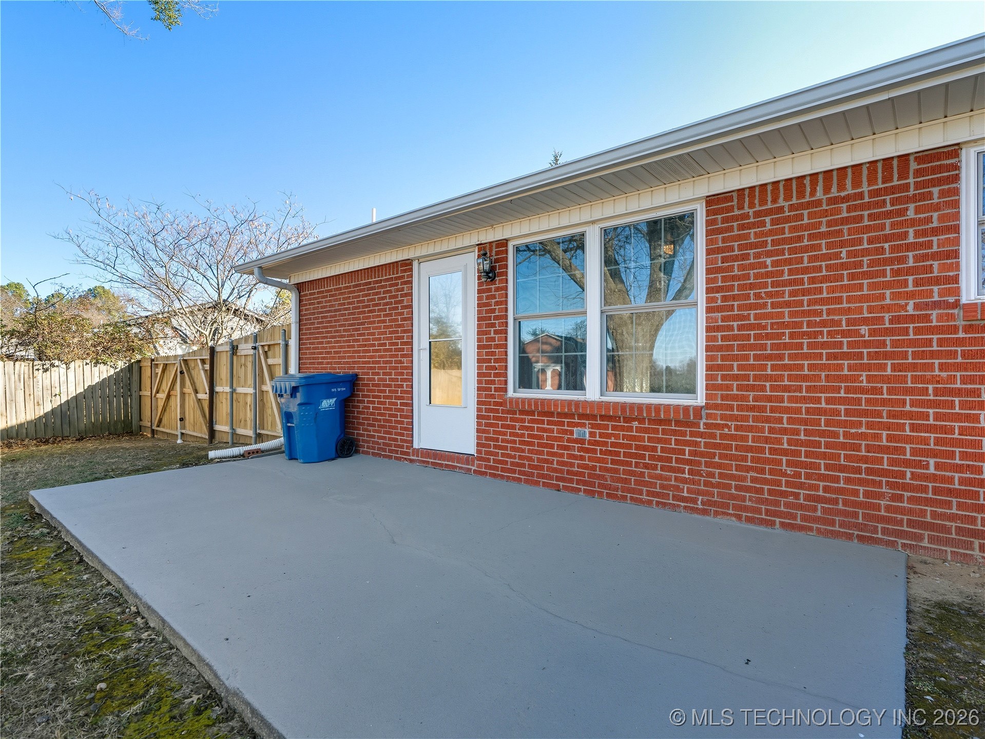 1447 S Lowry Property Photo 37