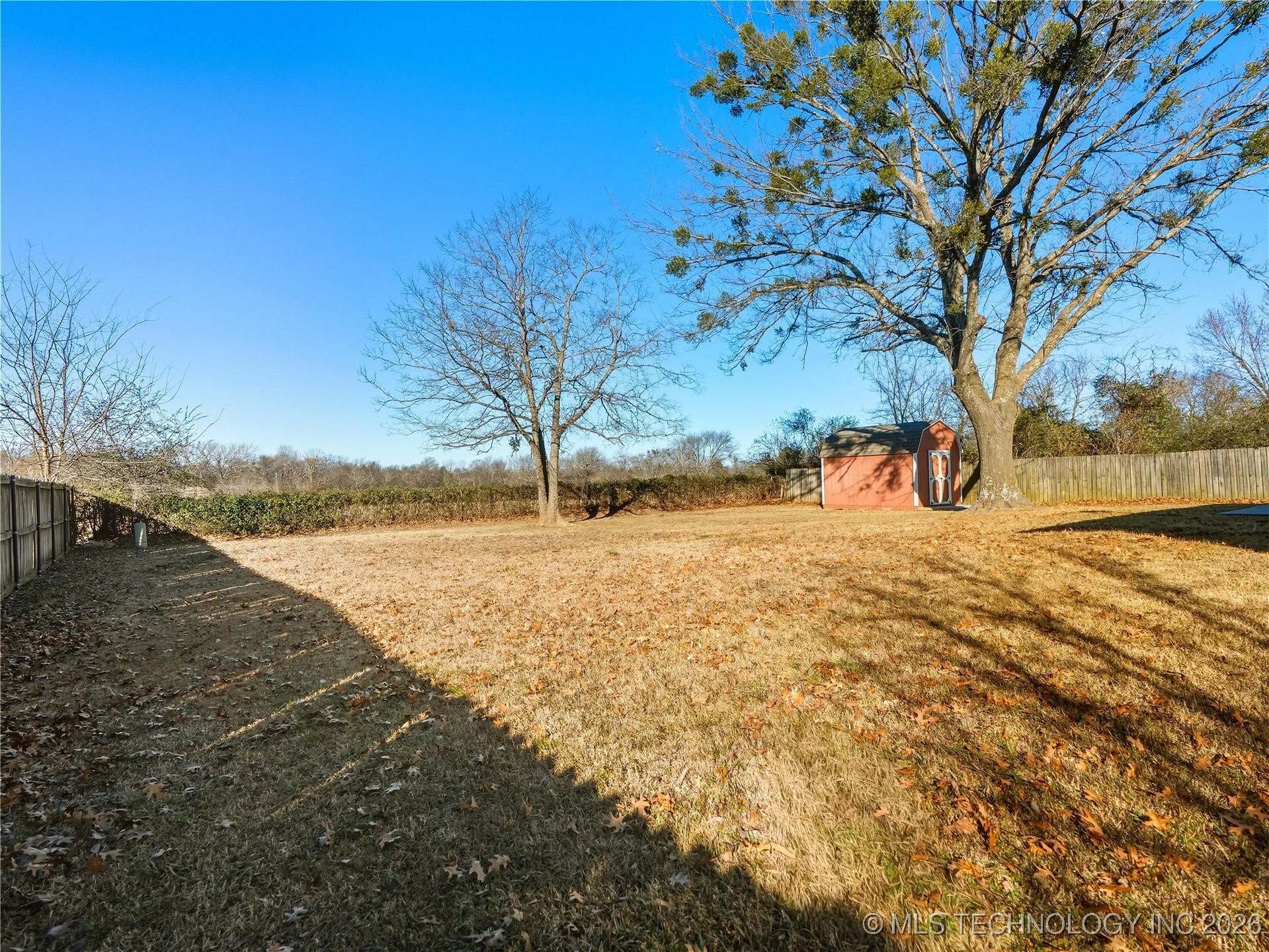 1447 S Lowry Property Photo 41