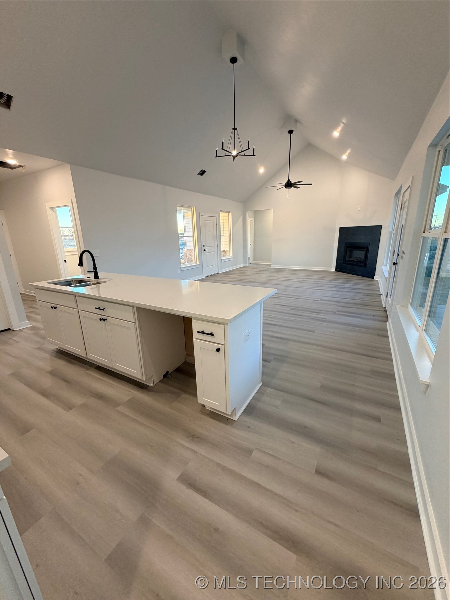 245 W 481 Road Property Photo 5