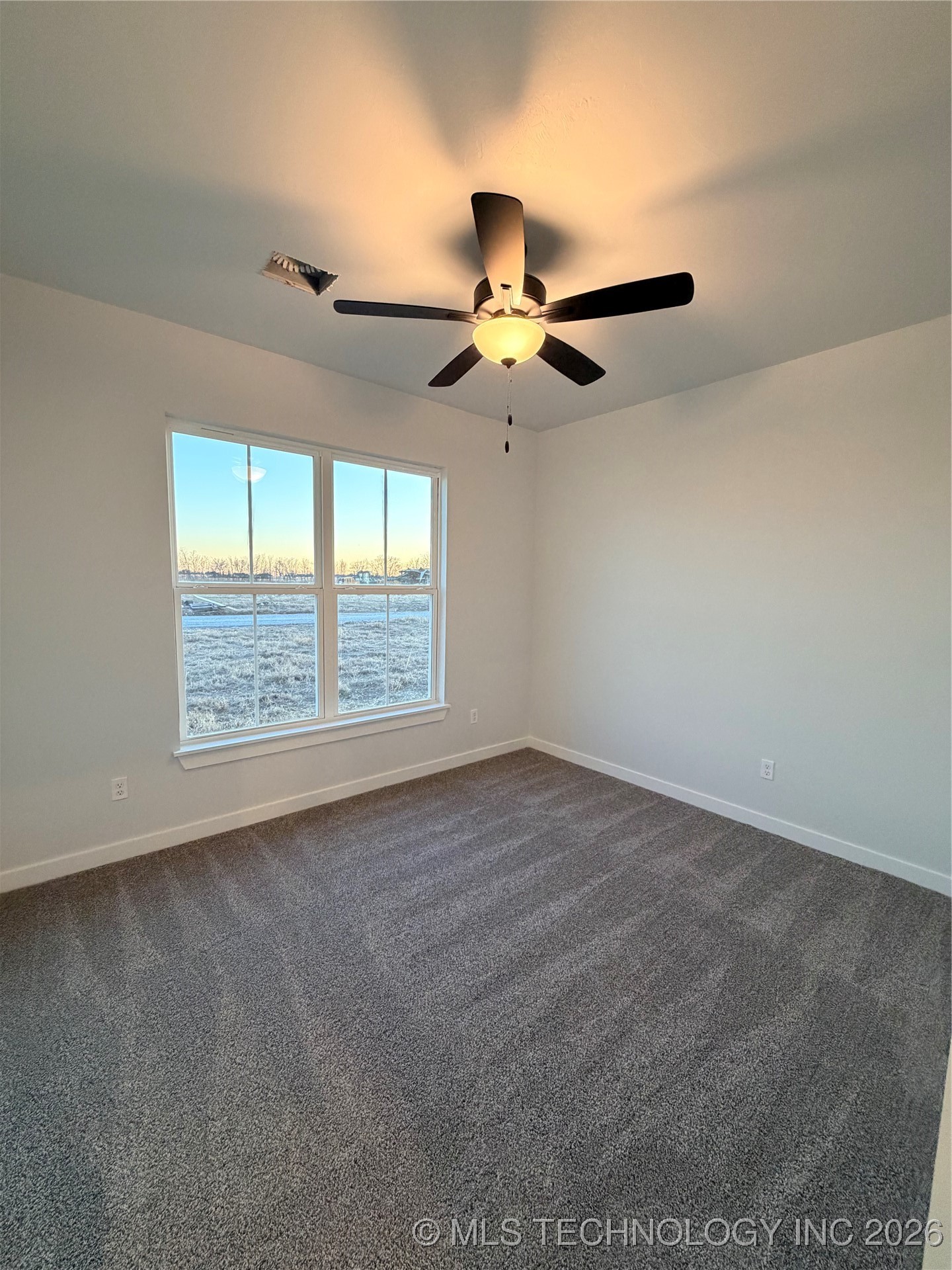 245 W 481 Road Property Photo 6