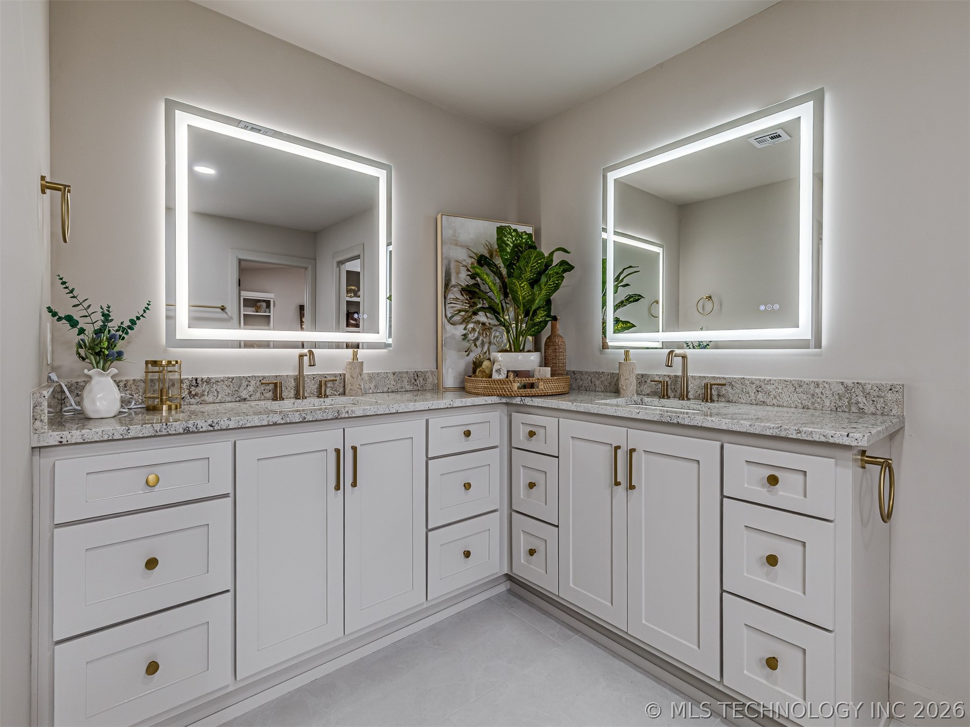 4334 S Trenton Avenue Property Photo 37