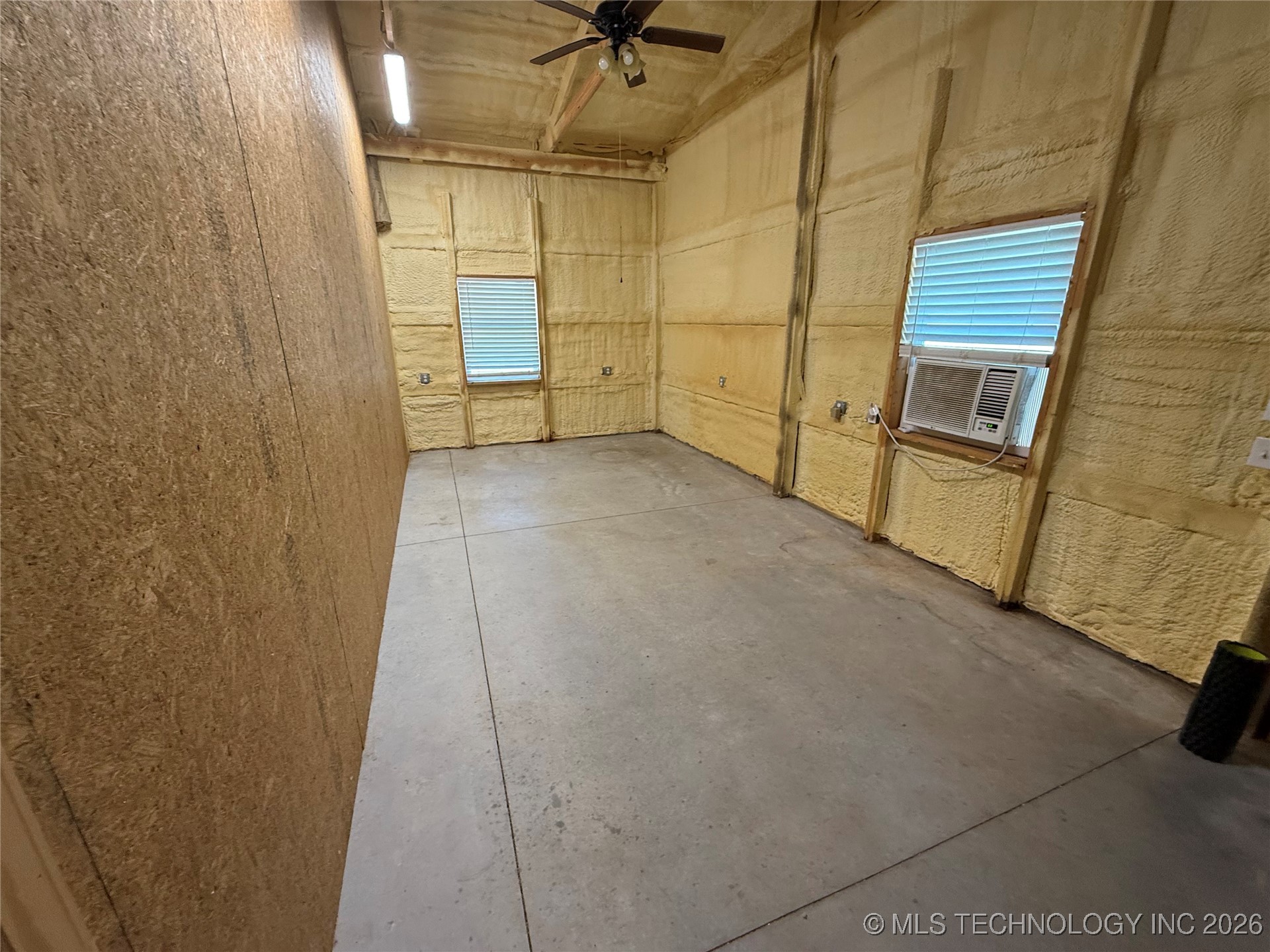 18304 Johnson Avenue Property Photo 7