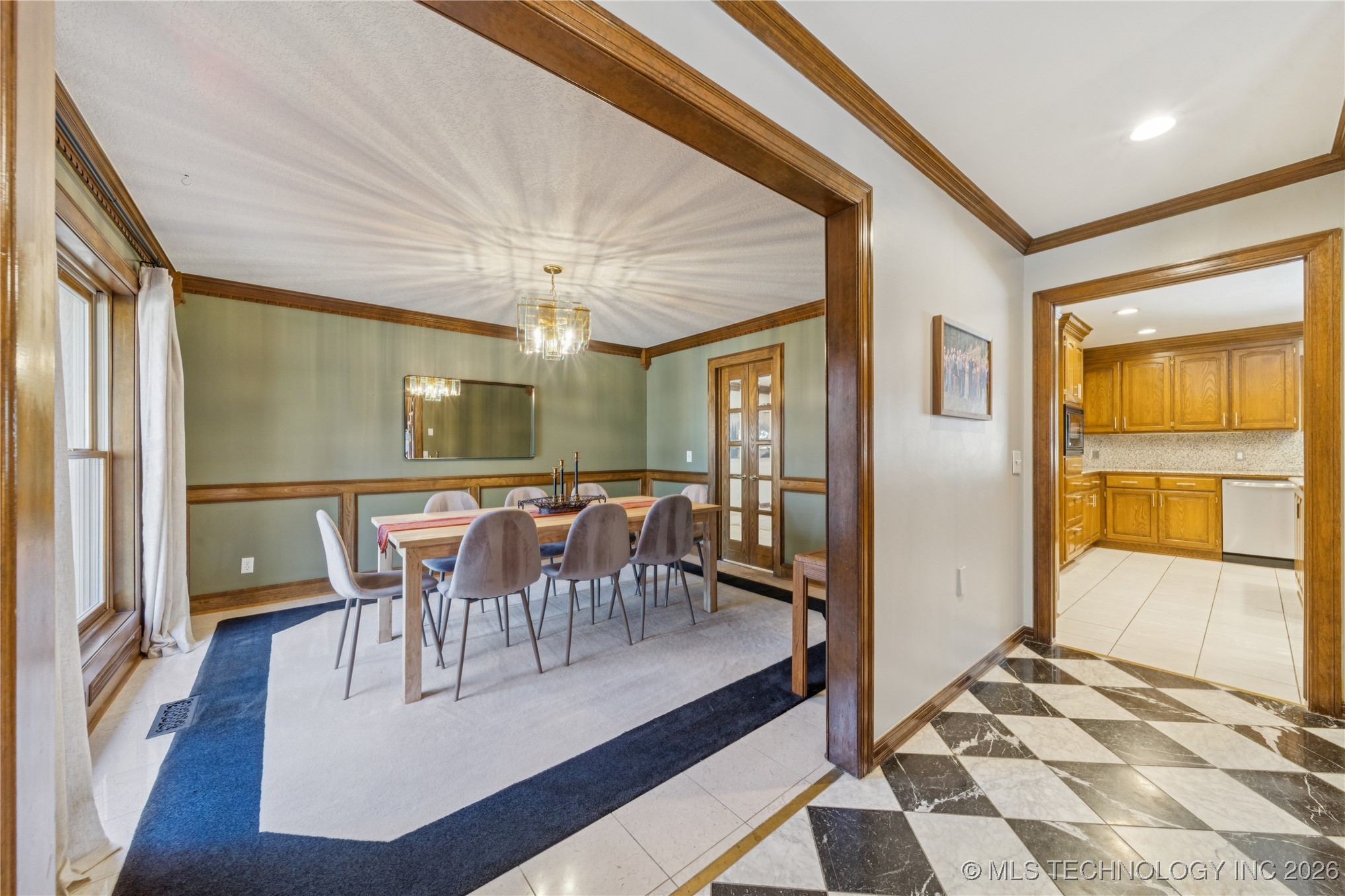 10726 S 69th East Avenue Property Photo 12