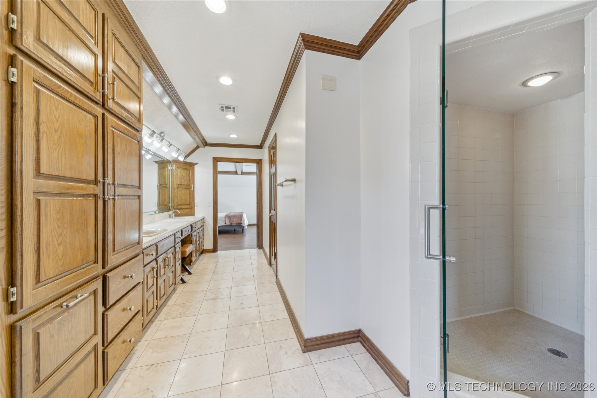 10726 S 69th East Avenue Property Photo 29